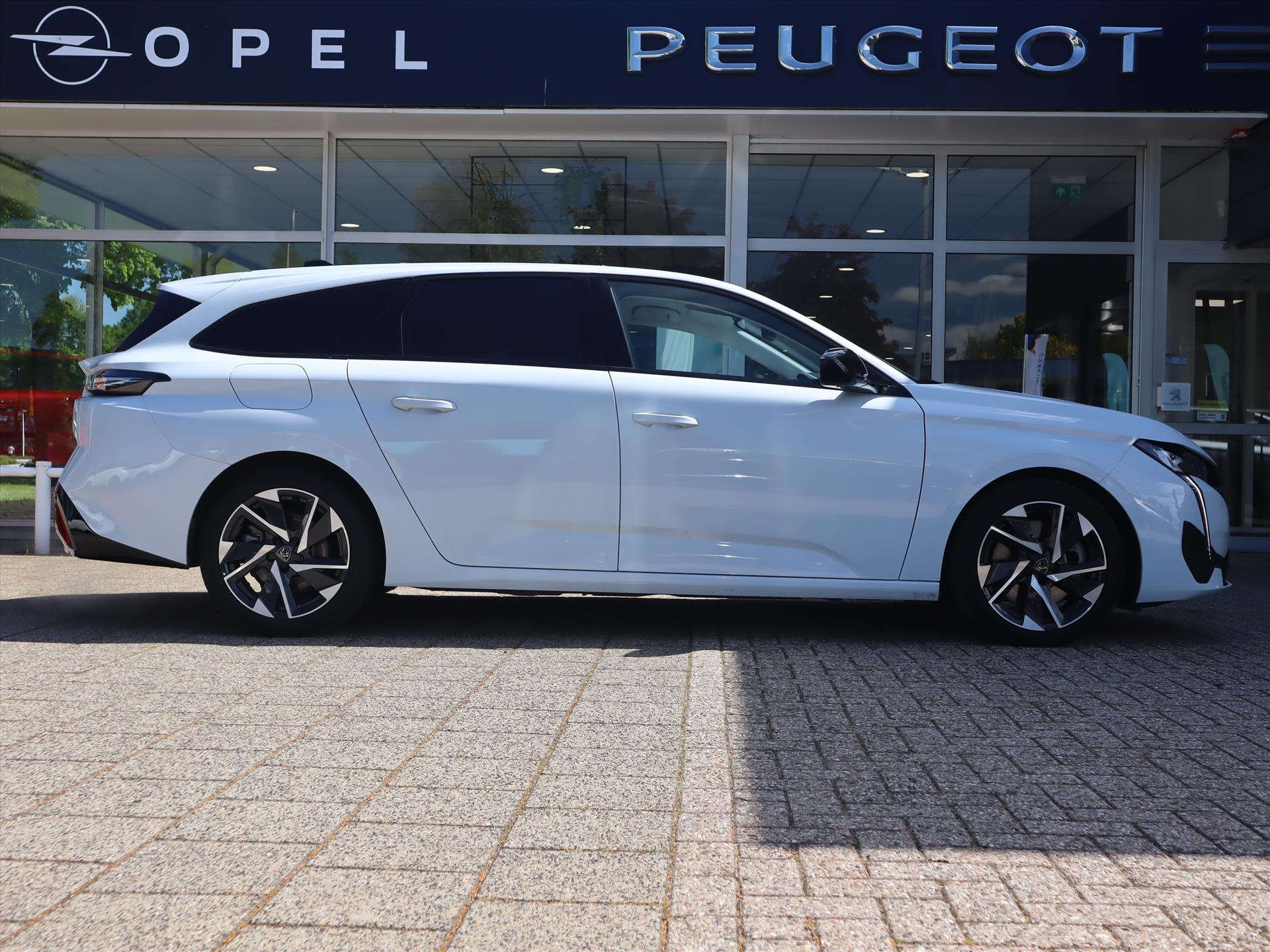 Peugeot 308 Sw Allure Avantage Plug-In HYbrid 180pk e-EAT8 Automaat, Rijklaarprijs, 360° Camera Adaptieve cruise control Stoel- en stuurverwarming 7,4kW lader - Afbeelding 4
