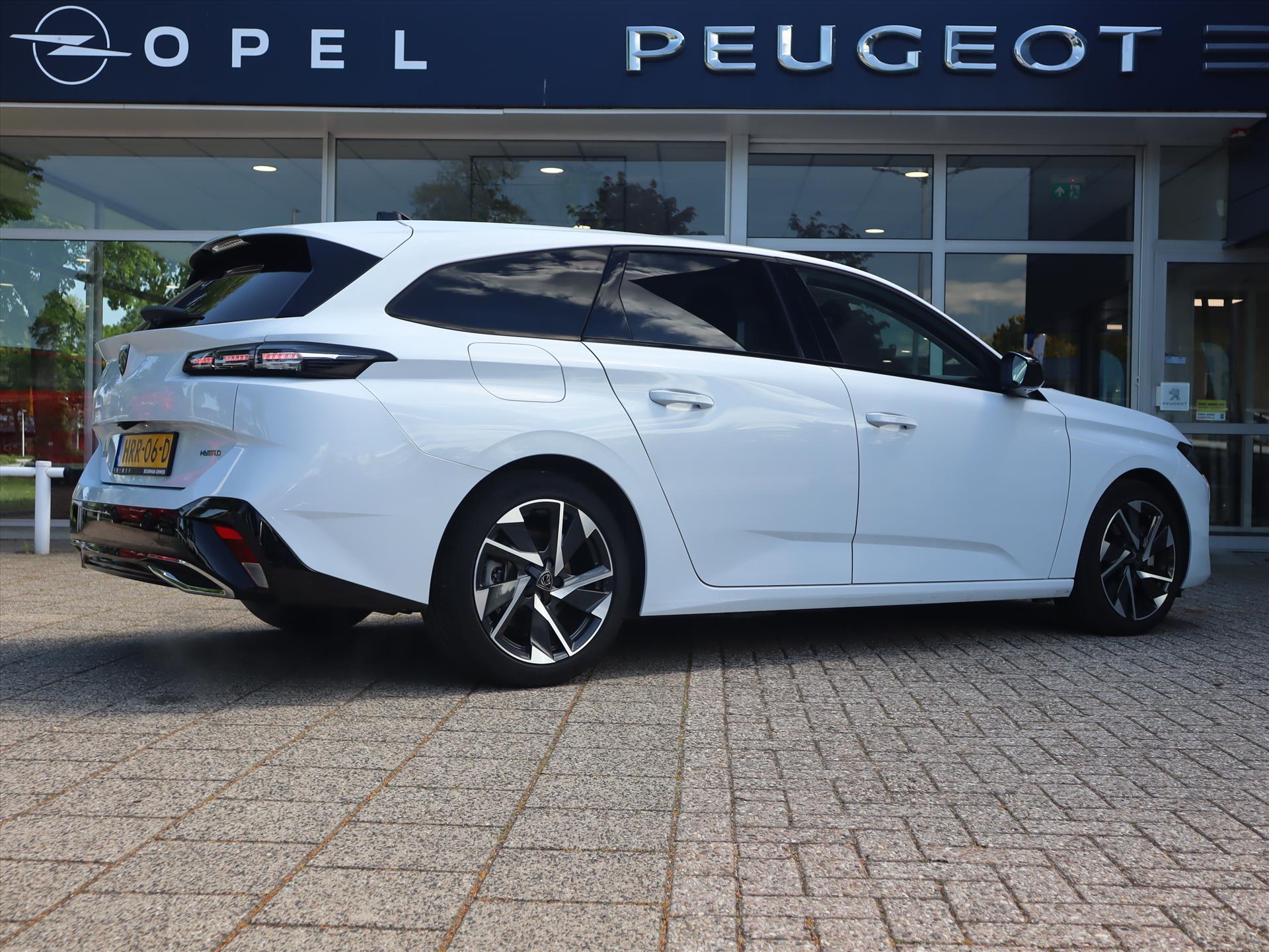 Peugeot 308 Sw Allure Avantage Plug-In HYbrid 180pk e-EAT8 Automaat, Rijklaarprijs, 360° Camera Adaptieve cruise control Stoel- en stuurverwarming 7,4kW lader - Afbeelding 5