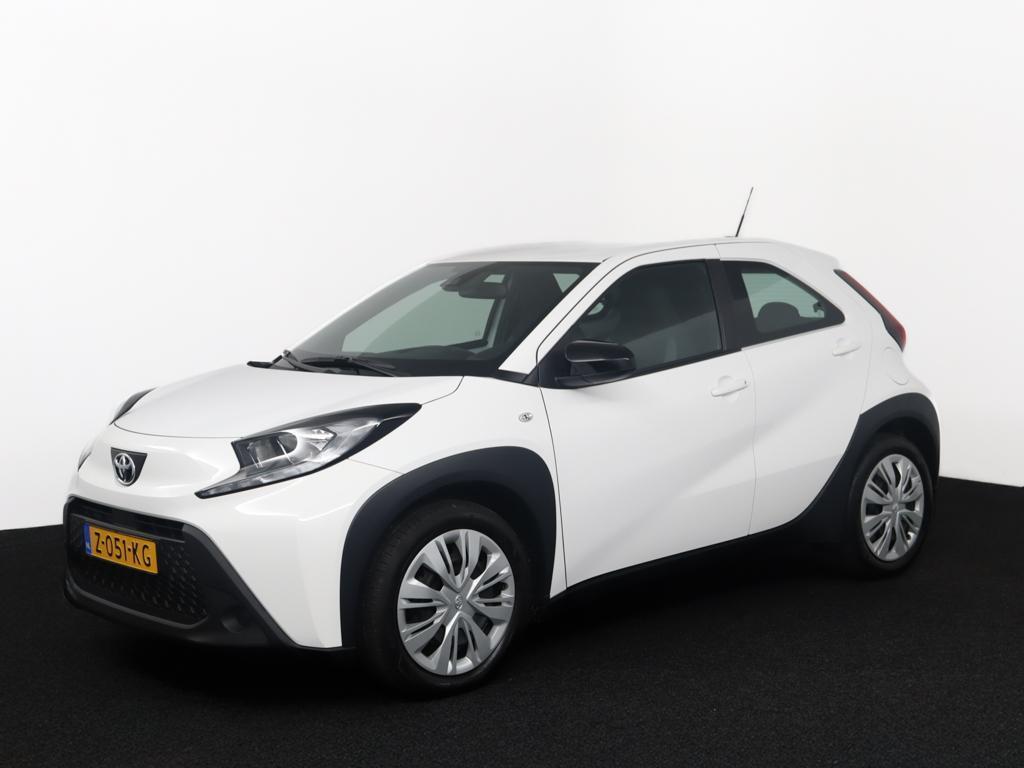 Toyota Aygo X 1.0 VVT-i MT Play