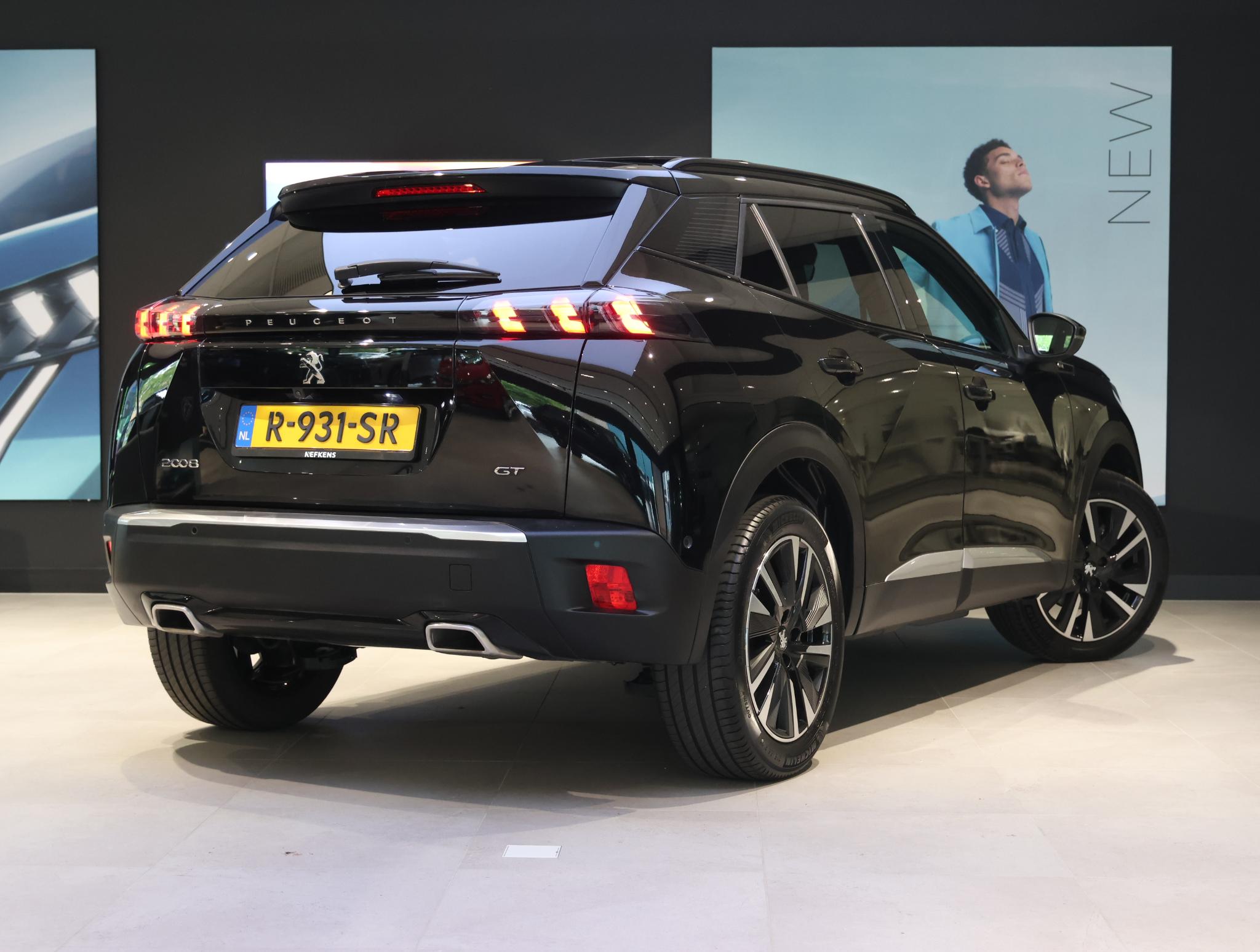 Peugeot 2008 SUV GT Pack 155 pk Automaat - Afbeelding 3
