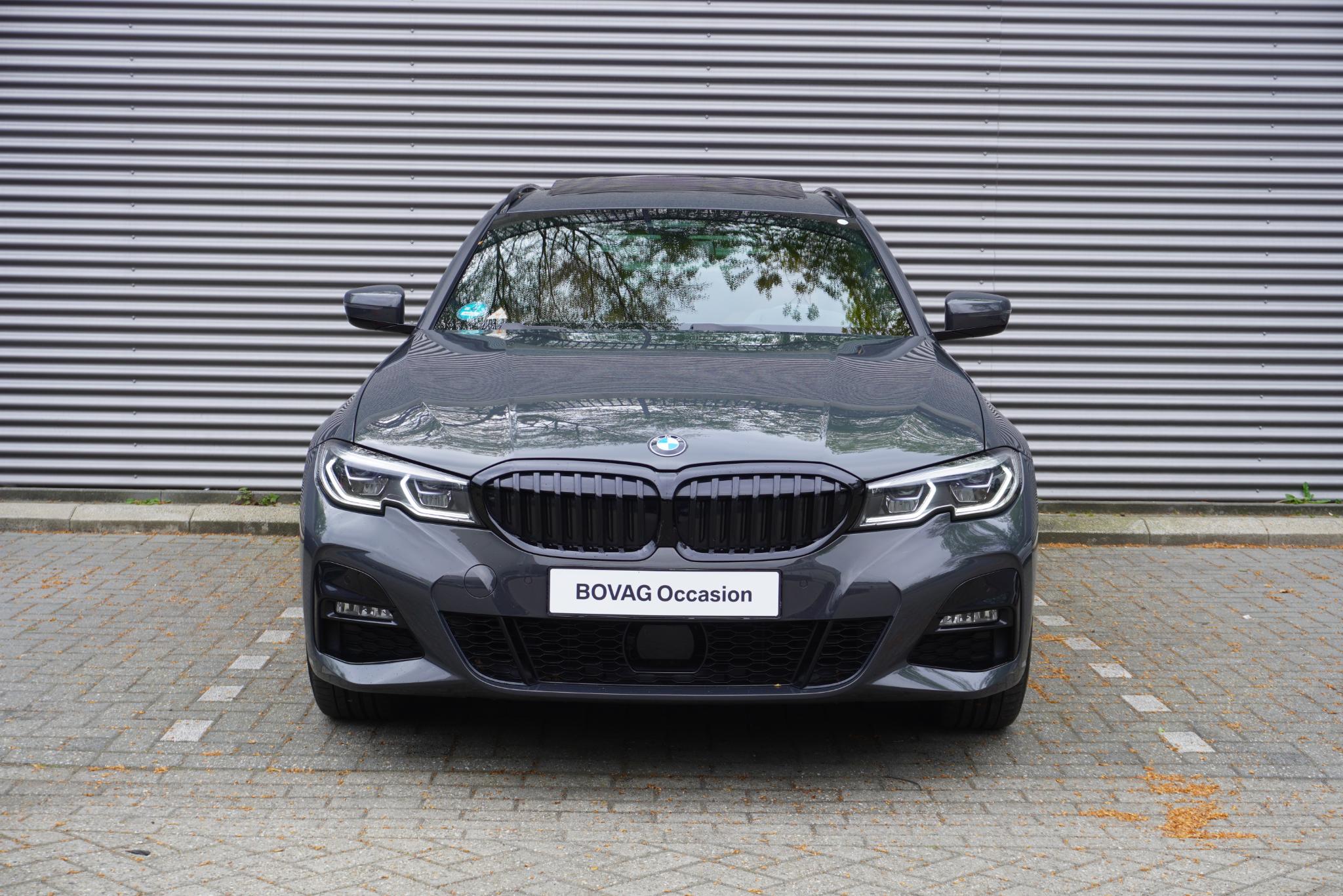 BMW 3 Serie Touring 330e xDrive - Afbeelding 3