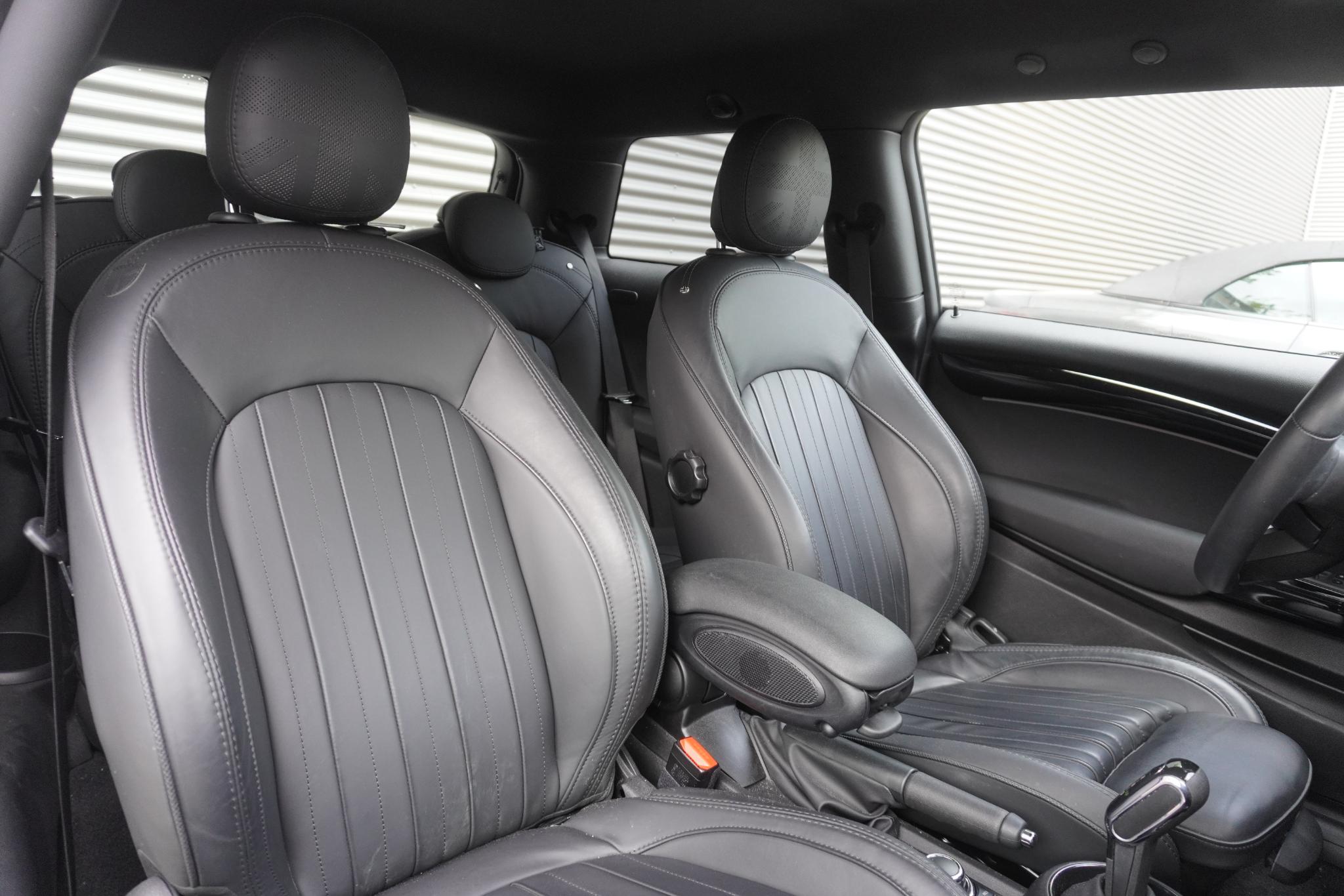 MINI 3-Deurs Cooper C - Afbeelding 4