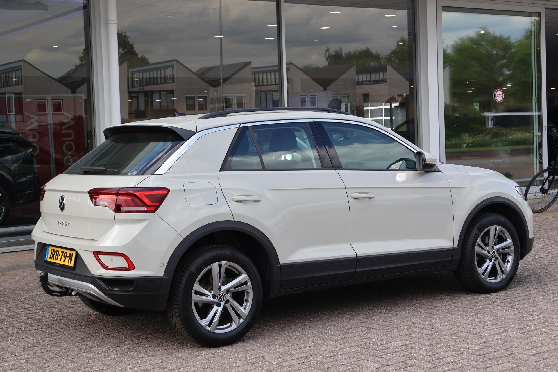 Volkswagen T-Roc 1.5 TSI 150pk Life Business - Afbeelding 2