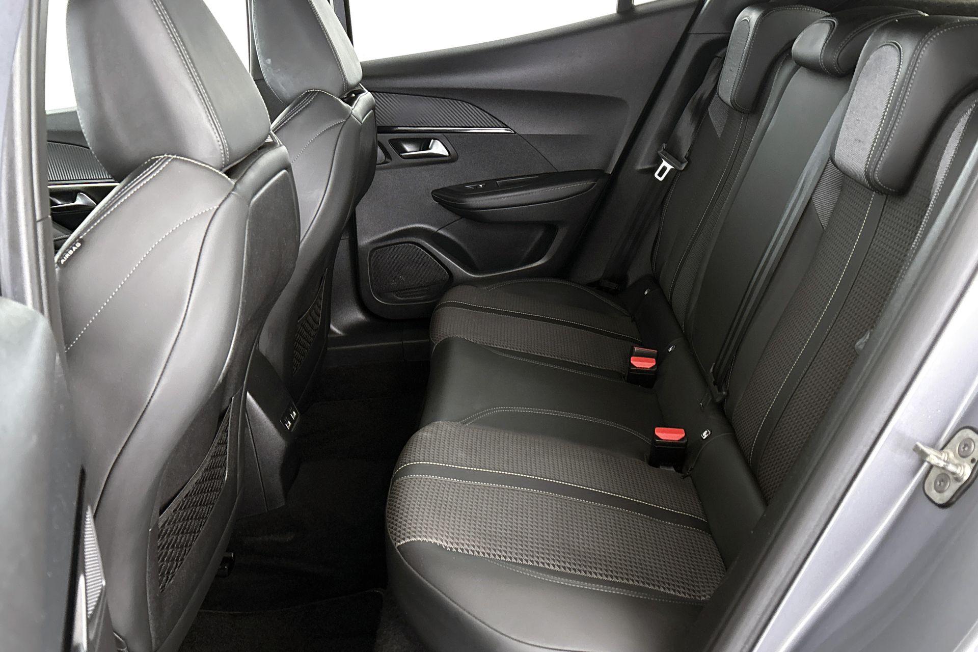 Peugeot e-2008