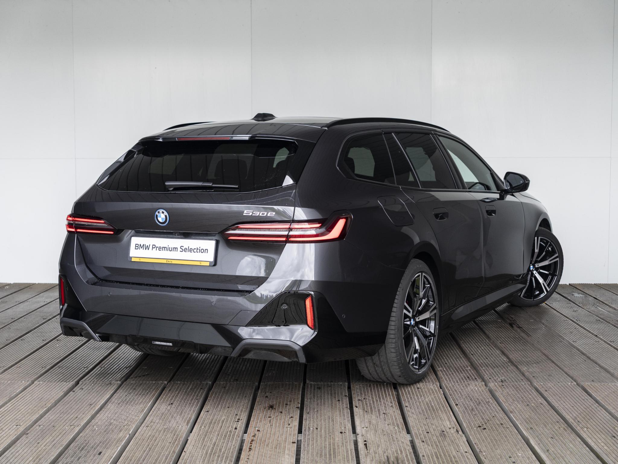 BMW 5 Serie Touring 530e - Afbeelding 2