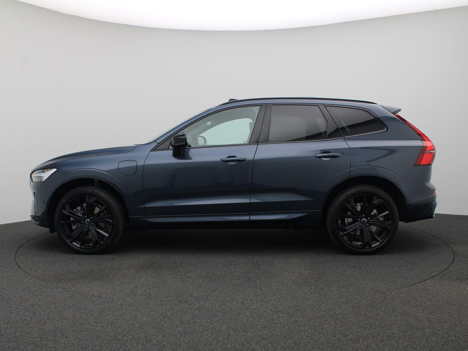 Volvo XC60 2.0 T6 Plug-in hybrid AWD Plus Black Edition 350PK - Afbeelding 3