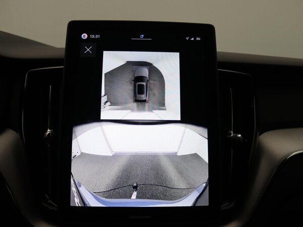 Visual Park Assist met Front "Fisheye" view