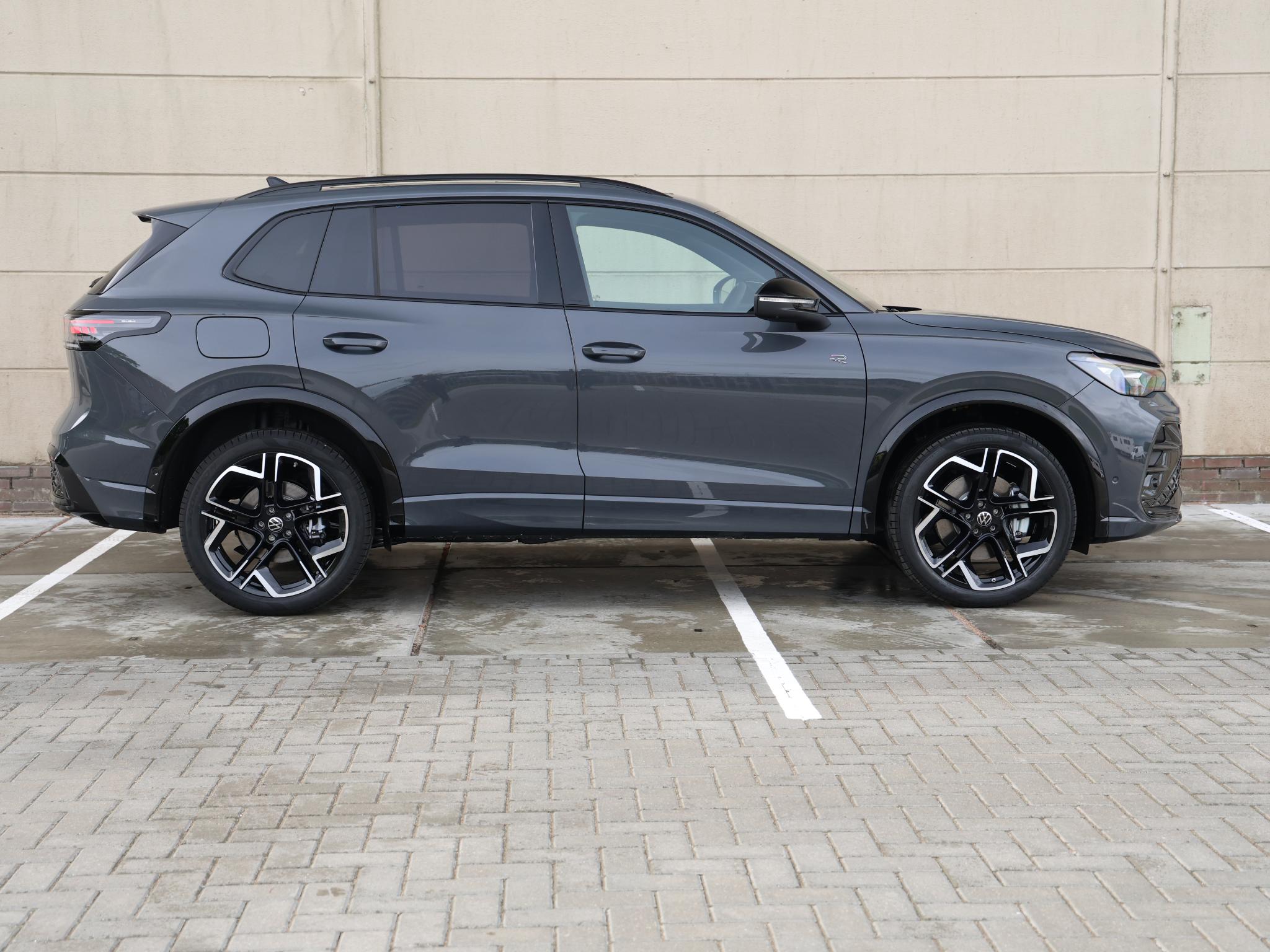 Volkswagen Tiguan R-Line Edition 1.5 eHybrid 272 PK - Afbeelding 2