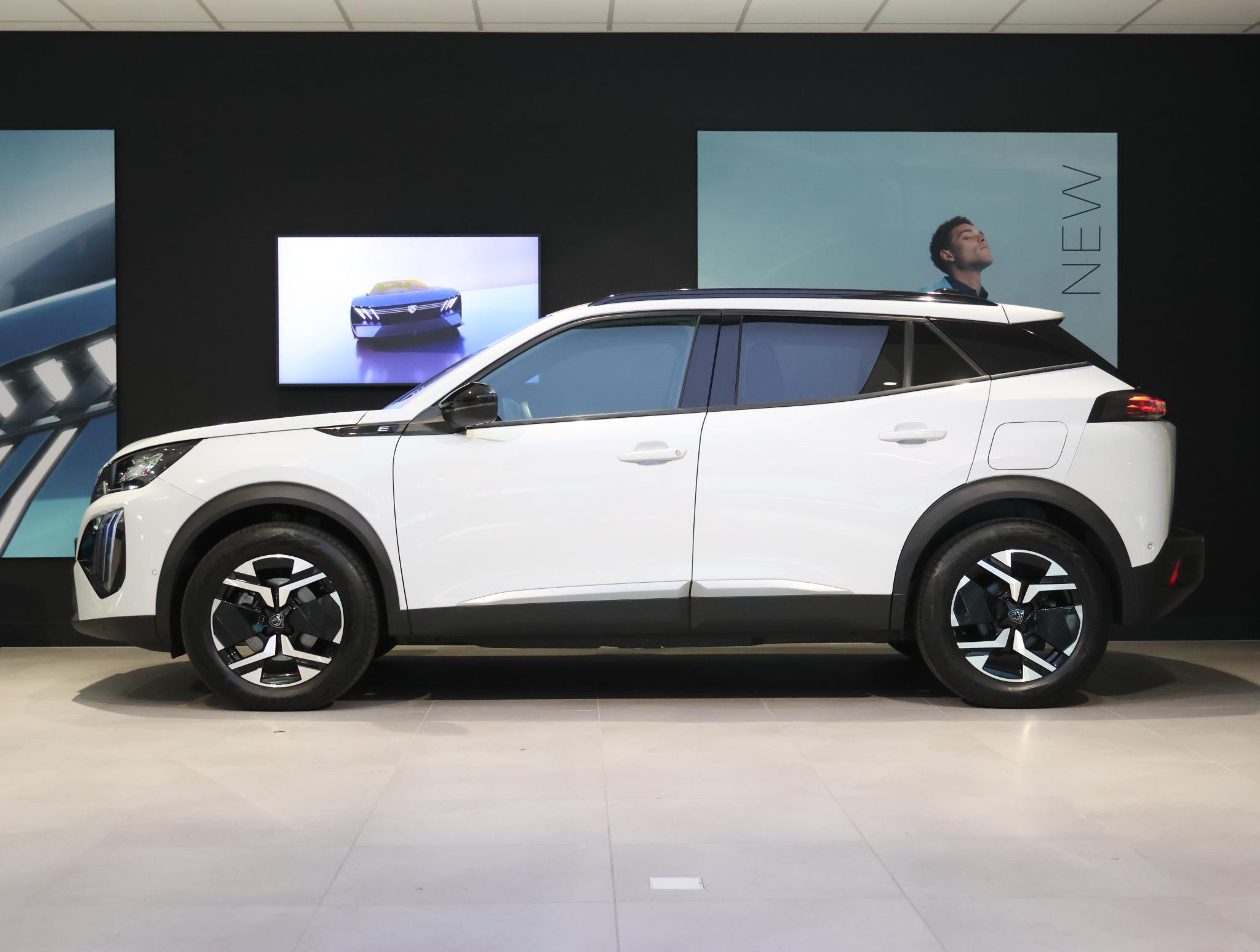 Peugeot e-2008 SUV EV Allure Avantage 54 kWh 156pk - Afbeelding 2