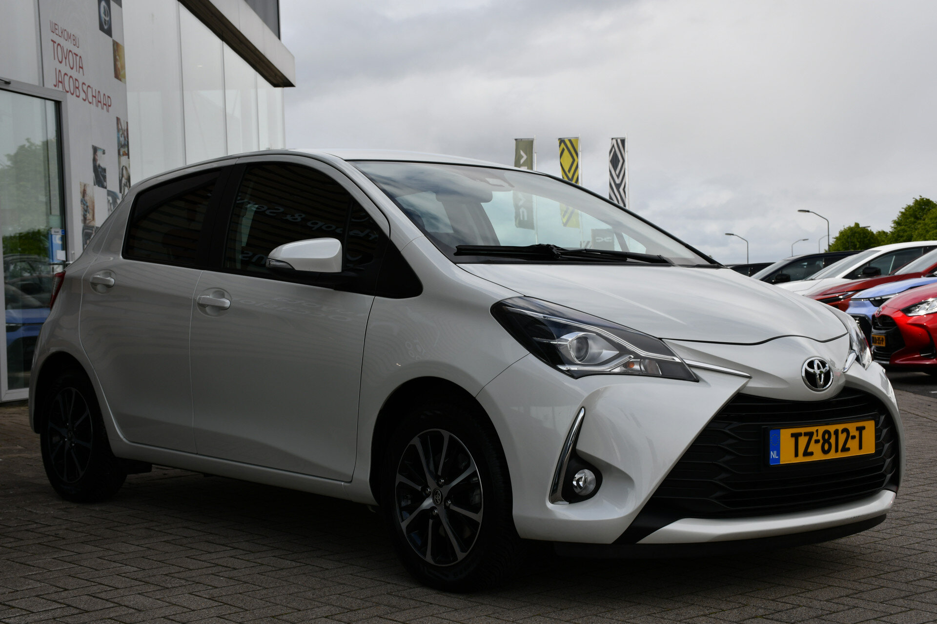 Toyota Yaris 1.5 VVT-i Dynamic 5-deurs 112pk - Afbeelding 3