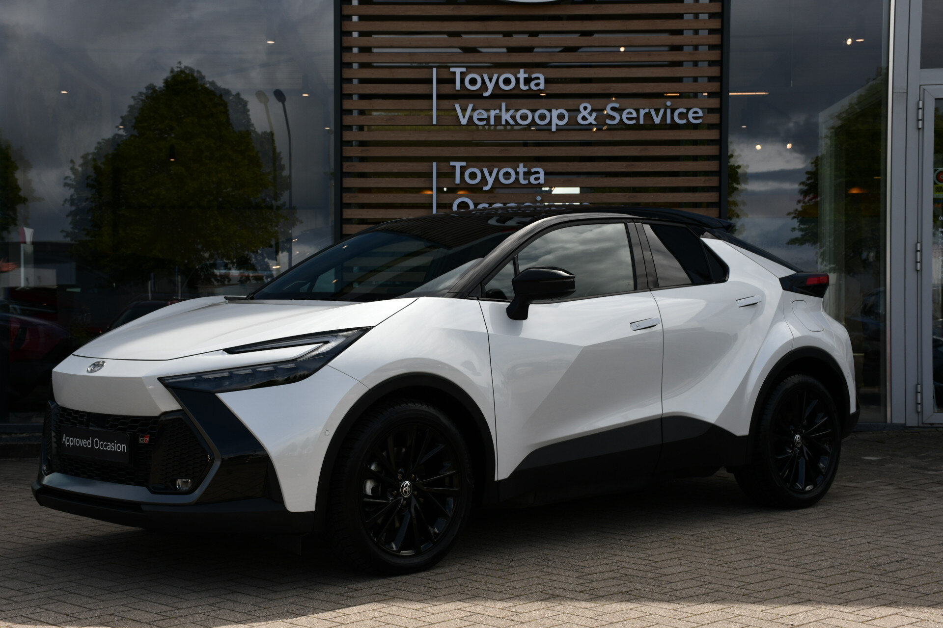 Toyota C-HR 2.0 Plug-in Hybrid 220 GR SPORT Limited Automaat 223pk