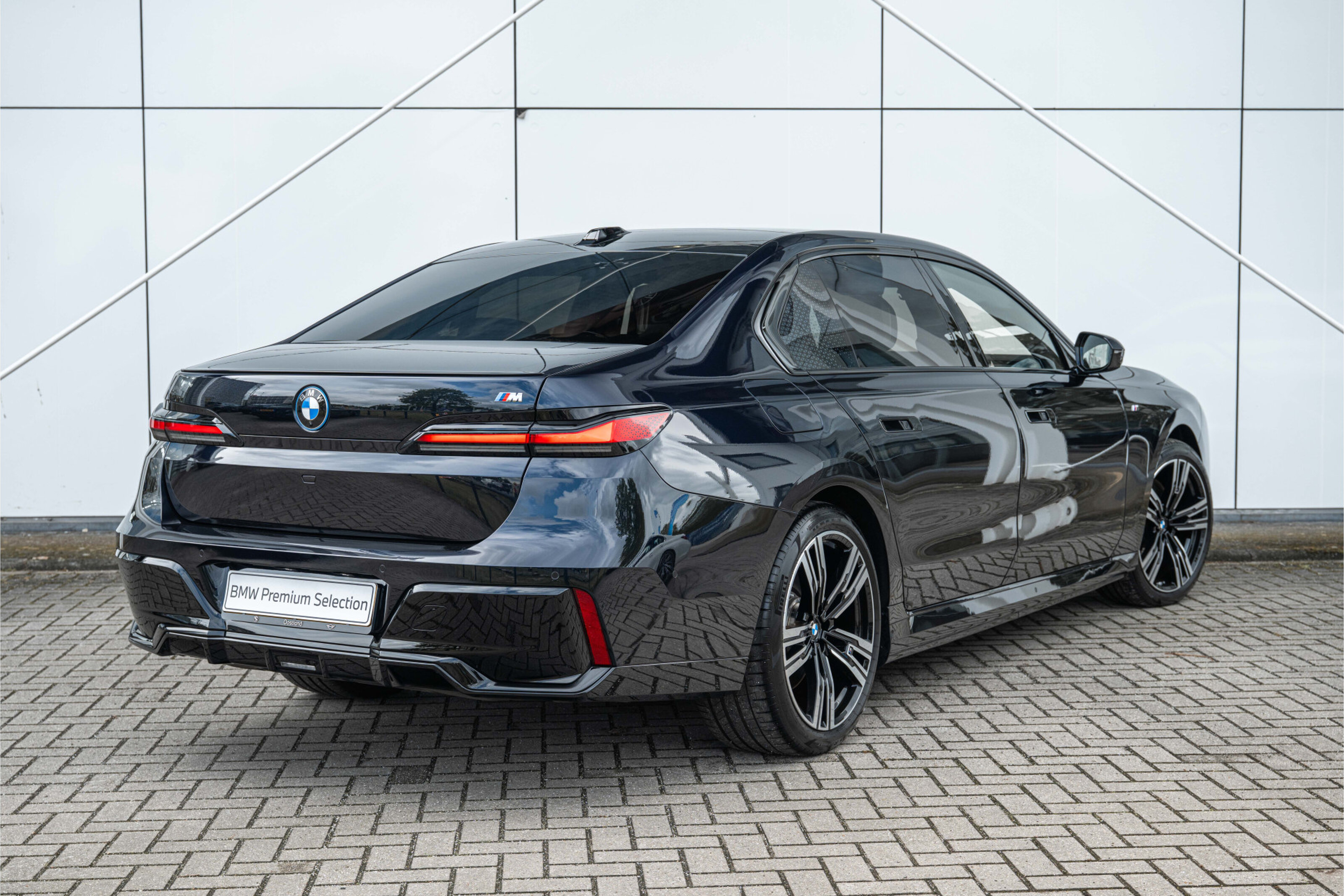 BMW 7 Serie 750e xDrive High Executive M Sport Automaat