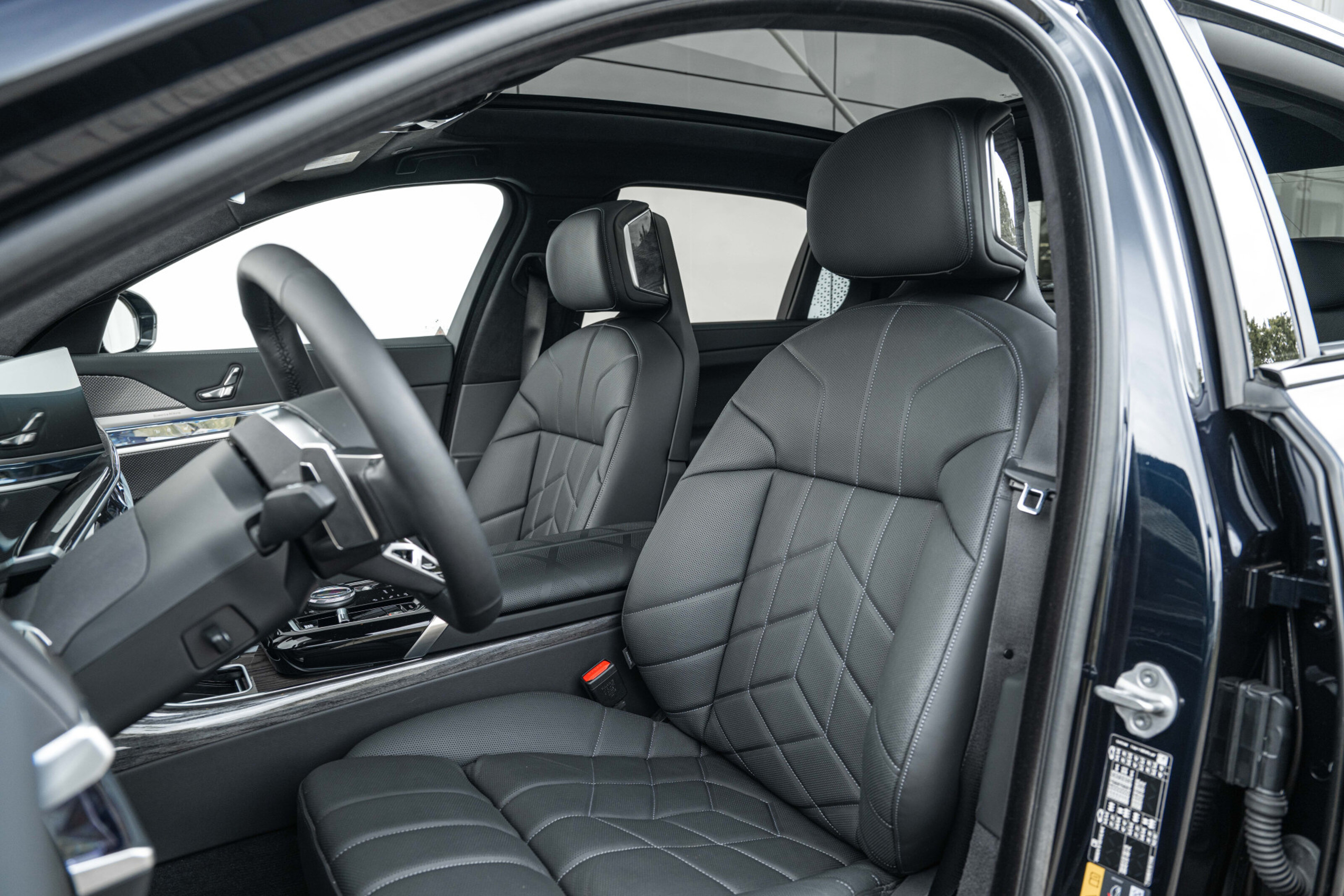 BMW 7 Serie 750e xDrive High Executive M Sport Automaat