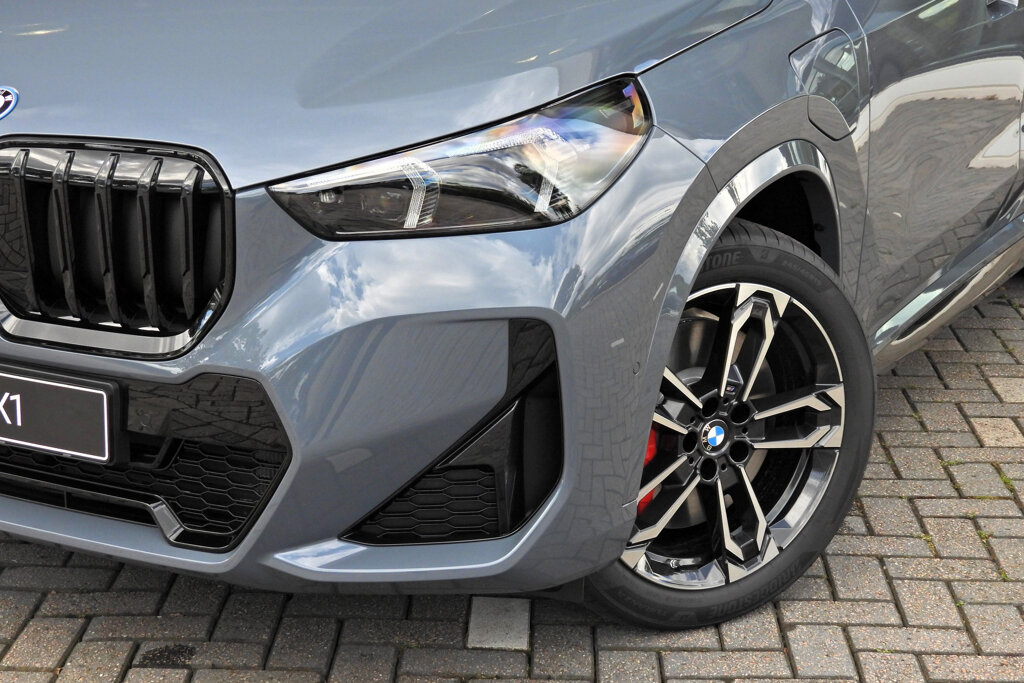BMW X1 8