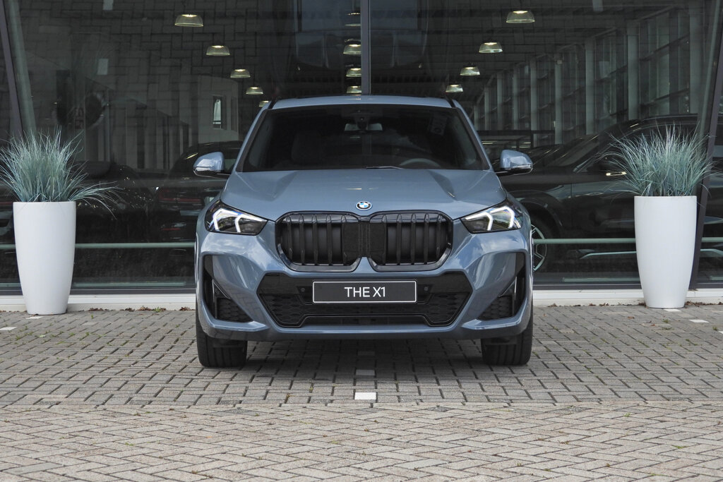 BMW X1 11