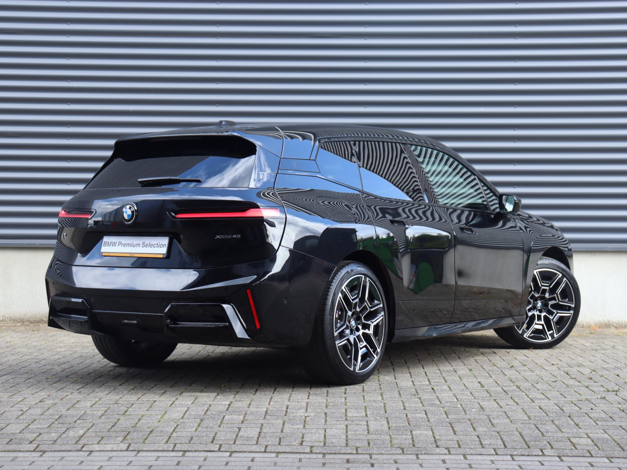 BMW iX xDrive45 - Afbeelding 2