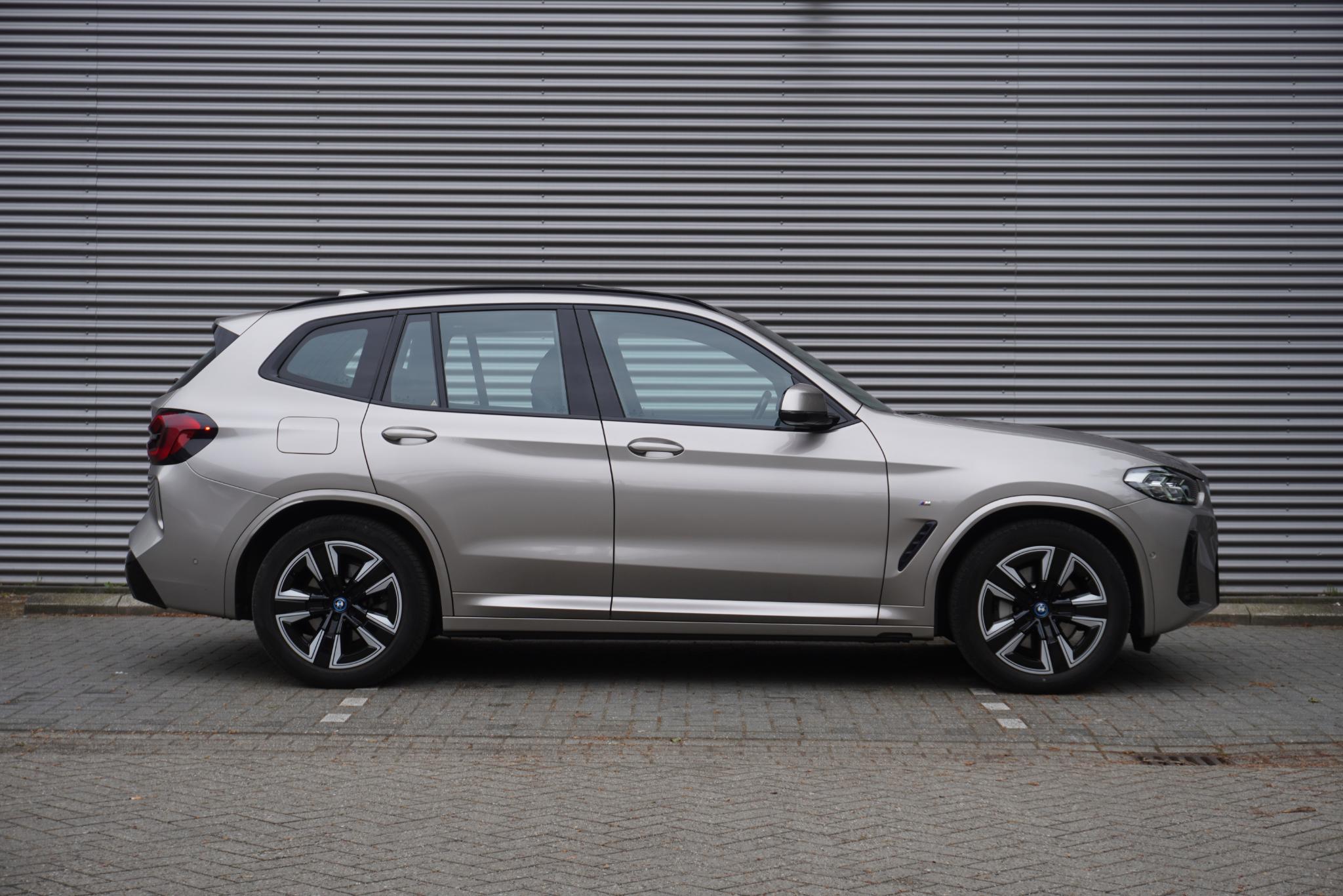 BMW iX3  - Afbeelding 4