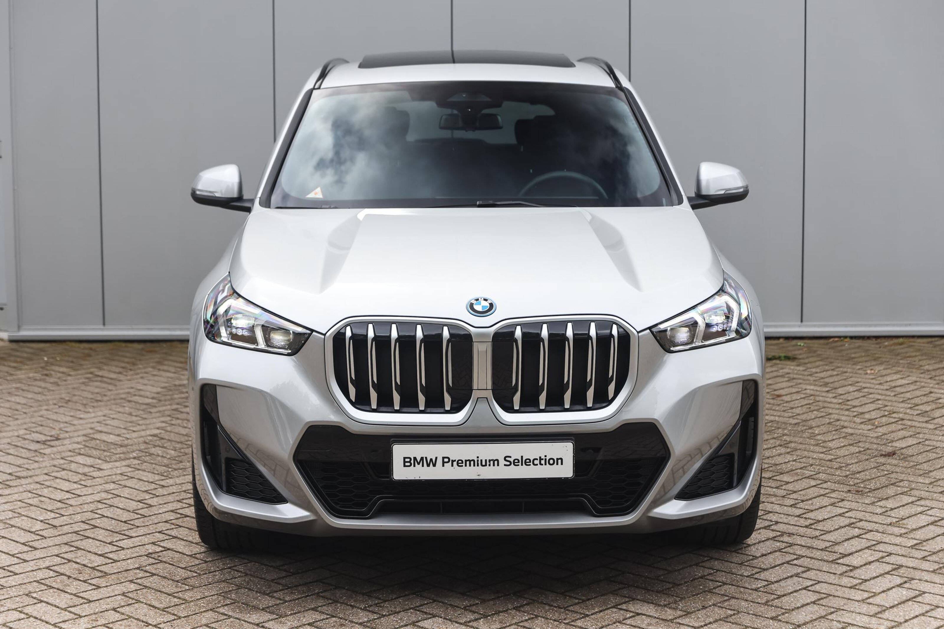 BMW X1 6