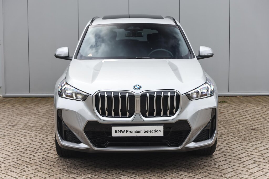 BMW X1 6