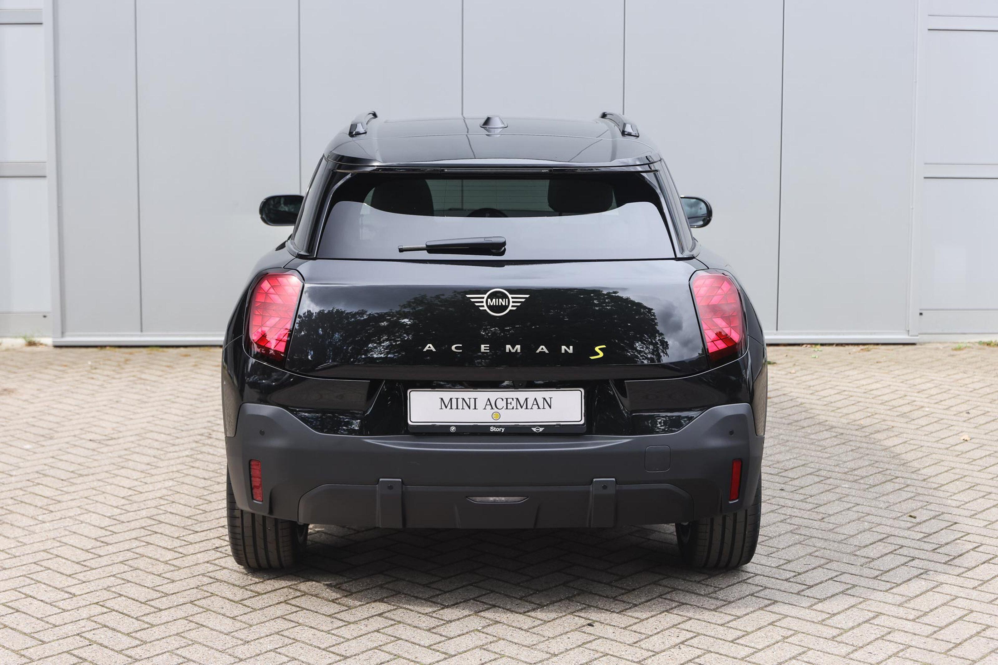 MINI Aceman 6