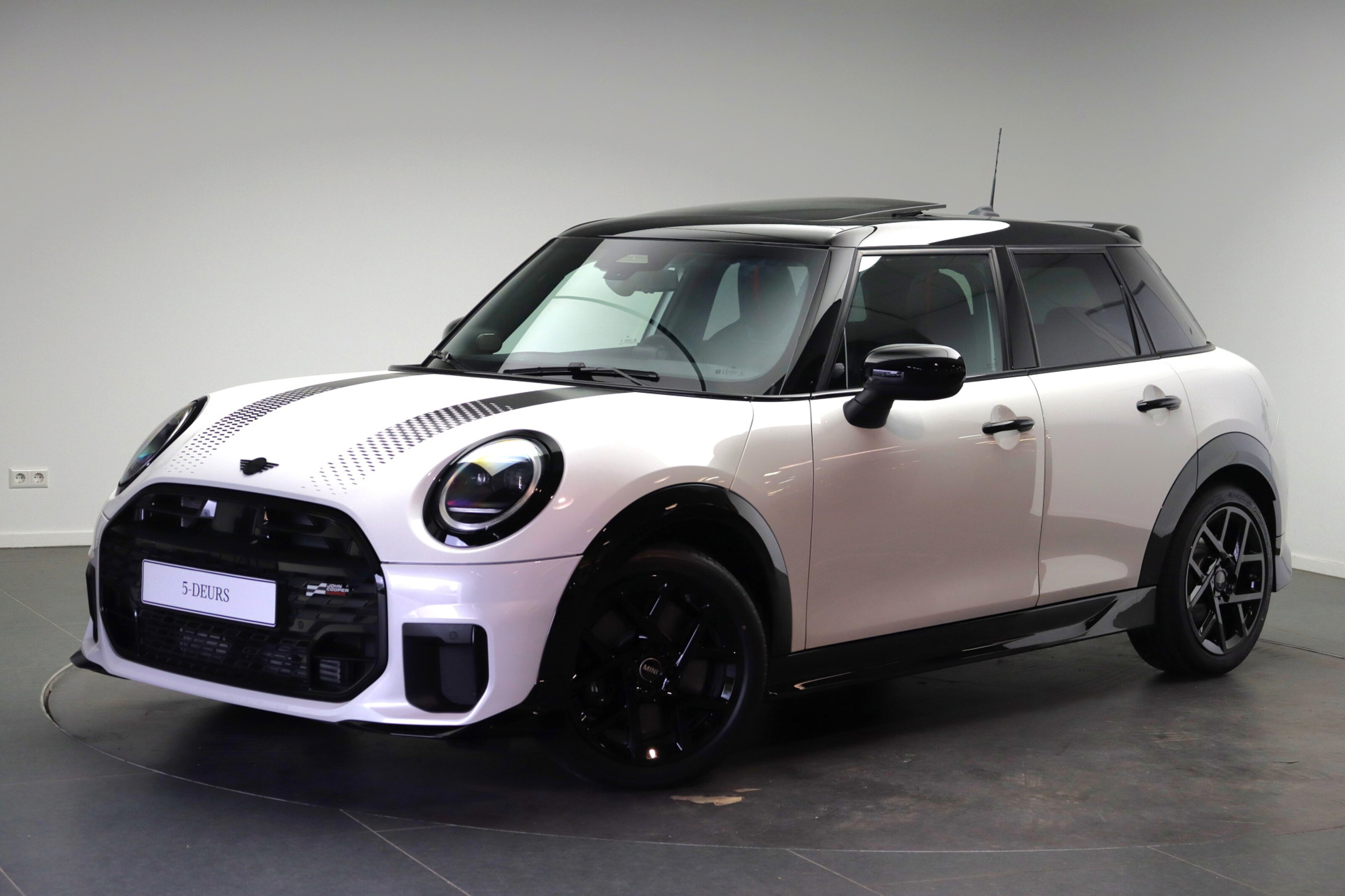 MINI 5-Deurs Hatchback Cooper C Automaat