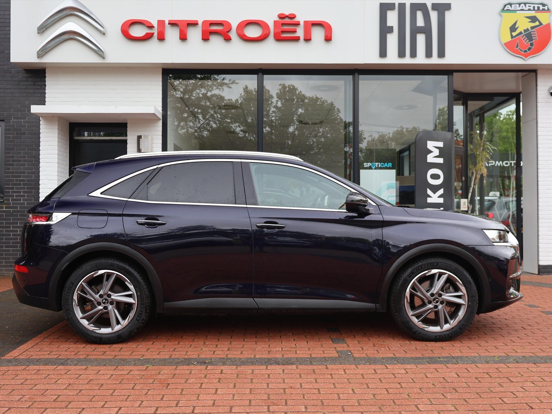 DS DS 7 Crossback E-Tense Plug-in hybride 300PK e-EAT8 Automaat 4x4 So Chic, Rijklaarprijs | Stoelventilatie | Night Vision | Stoelverwarming | Lederen bekleding - Afbeelding 3