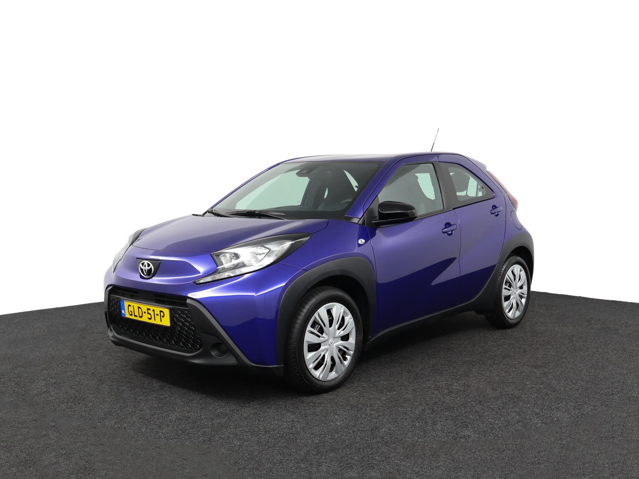 Toyota Aygo X 1.0 VVT-i S-CVT Play
