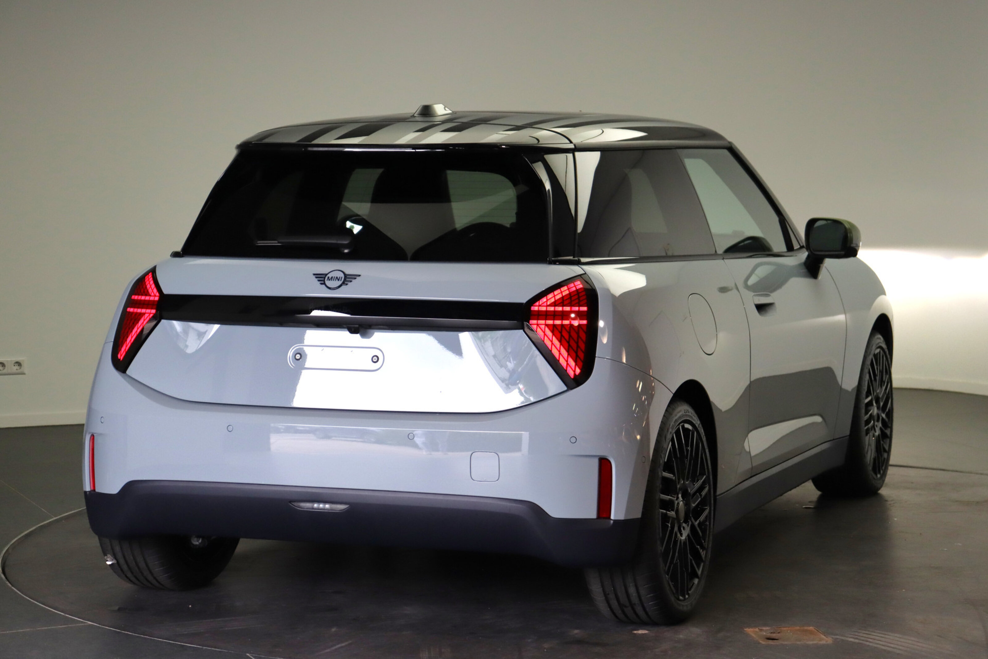 MINI Electric Hatchback Cooper SE