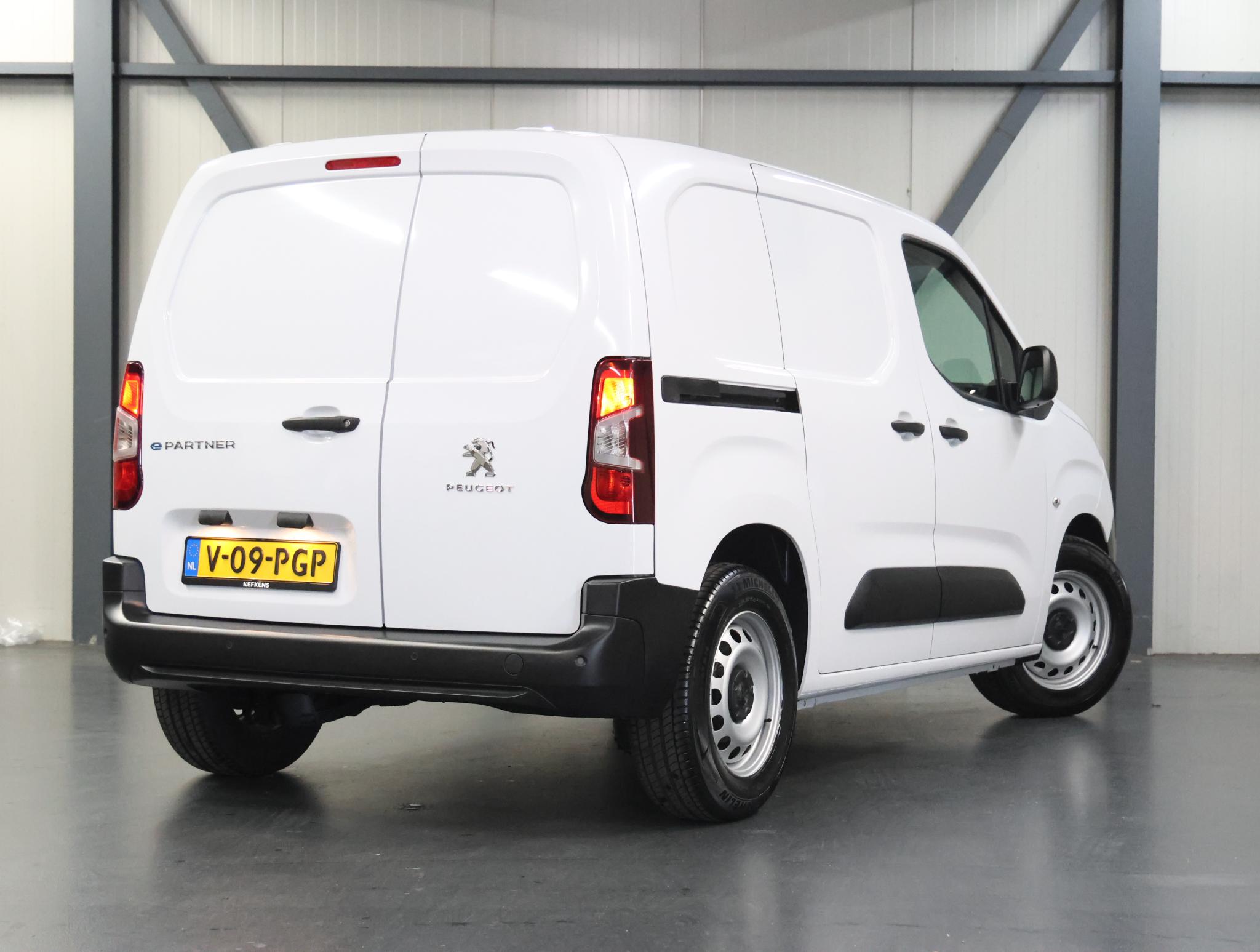 Peugeot e-Partner Asphalt 50 kWh 136PK - Afbeelding 3