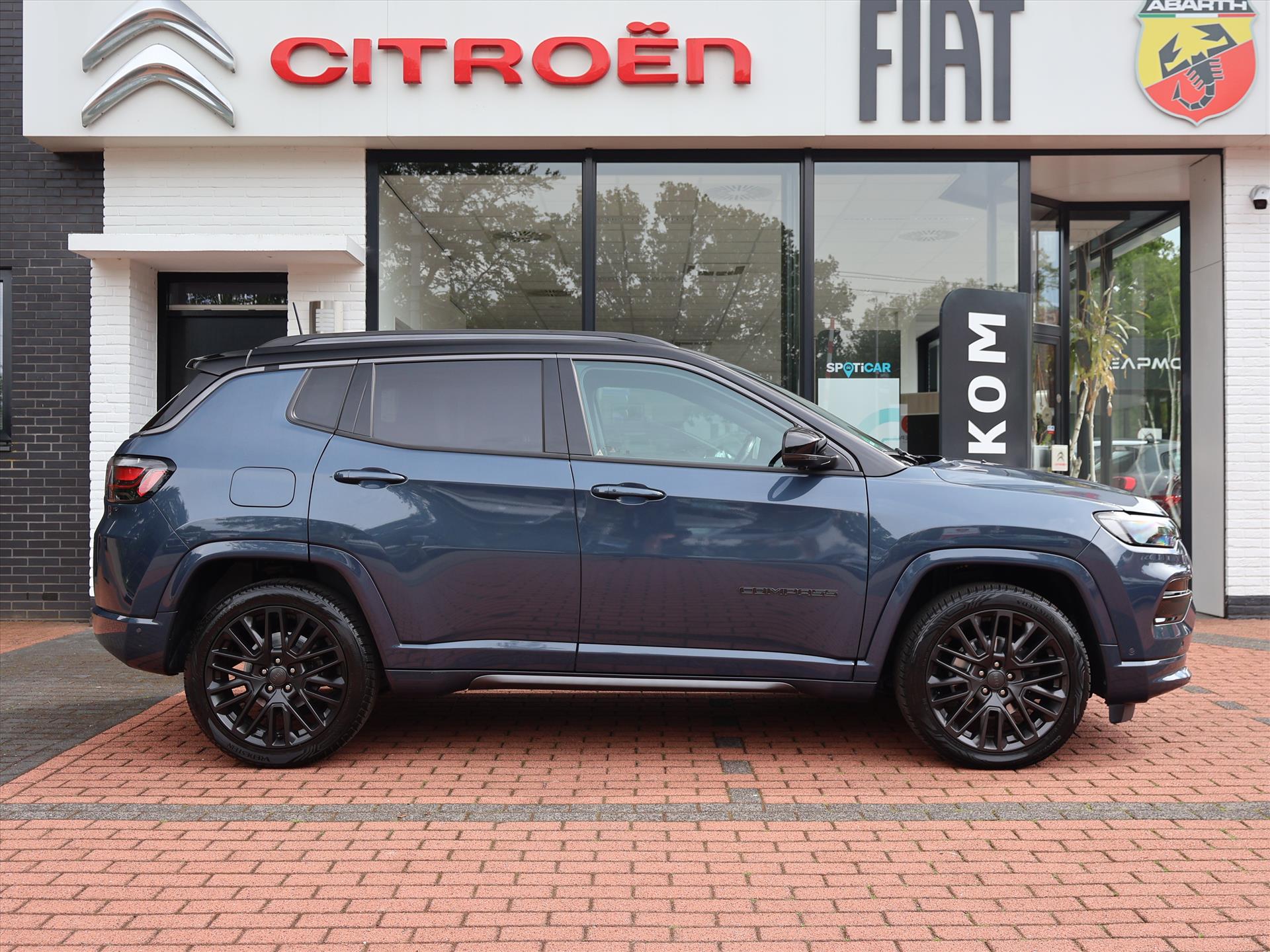 Jeep Compass 1.3 MultiAir 150PK DDCT Automaat S, Rijklaarprijs | Leder | Stoelverwarming | Stoelventilatie | Alpine HiFi Pakket - Afbeelding 3