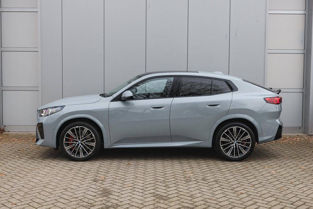 BMW X2 7