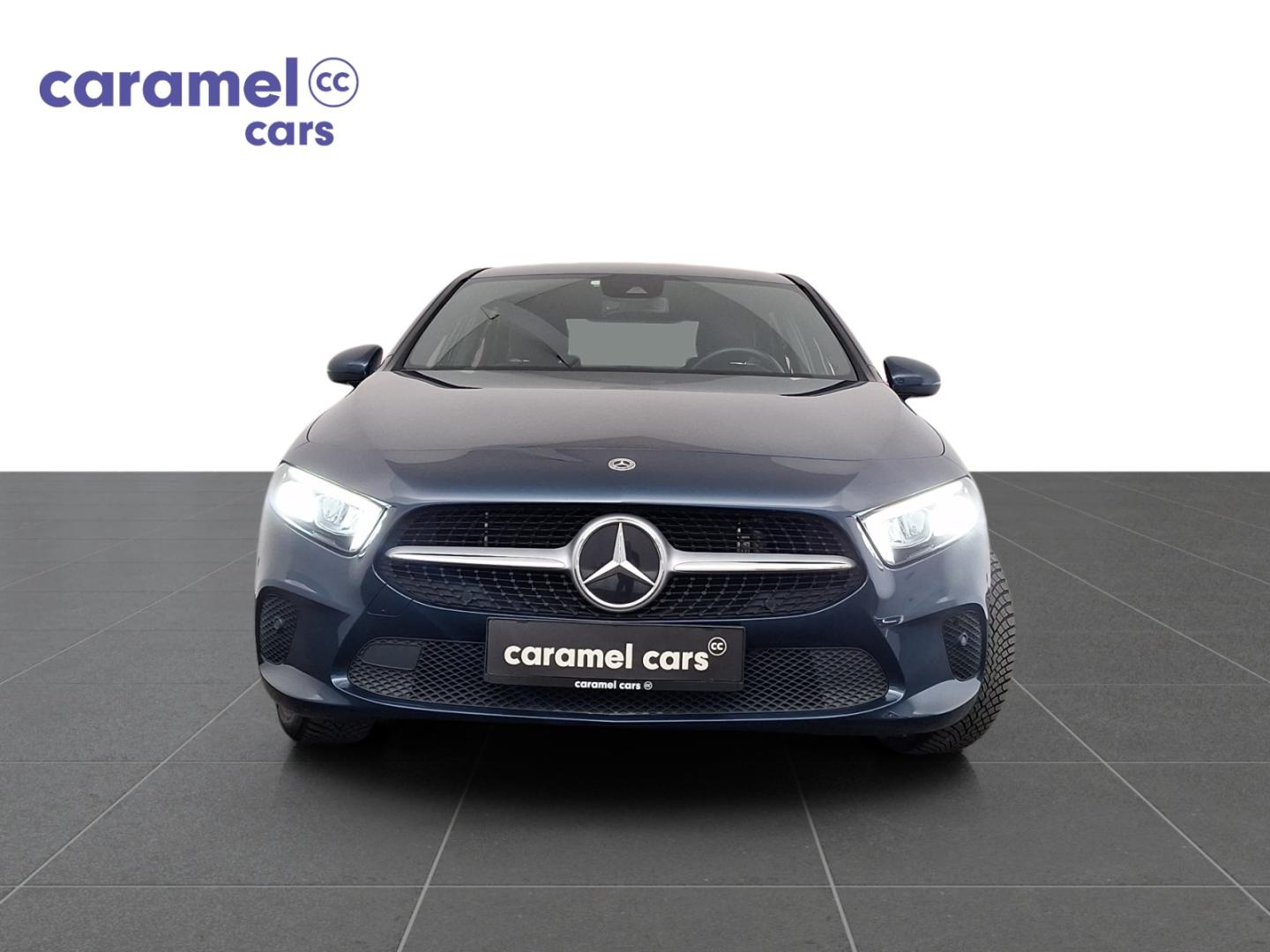 Mercedes-Benz A-Klasse 250 BERLINE PHEV AUTOMAAT *INKLAPBARE TREKHAAK*CAMERA SENSOREN*DAB*CARPLAY*GPS*ZETELVERWARMING* - Afbeelding 2