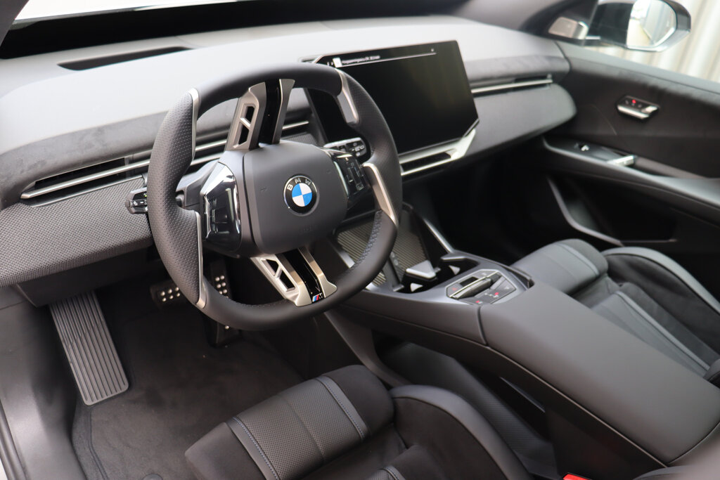 BMW iX3 9