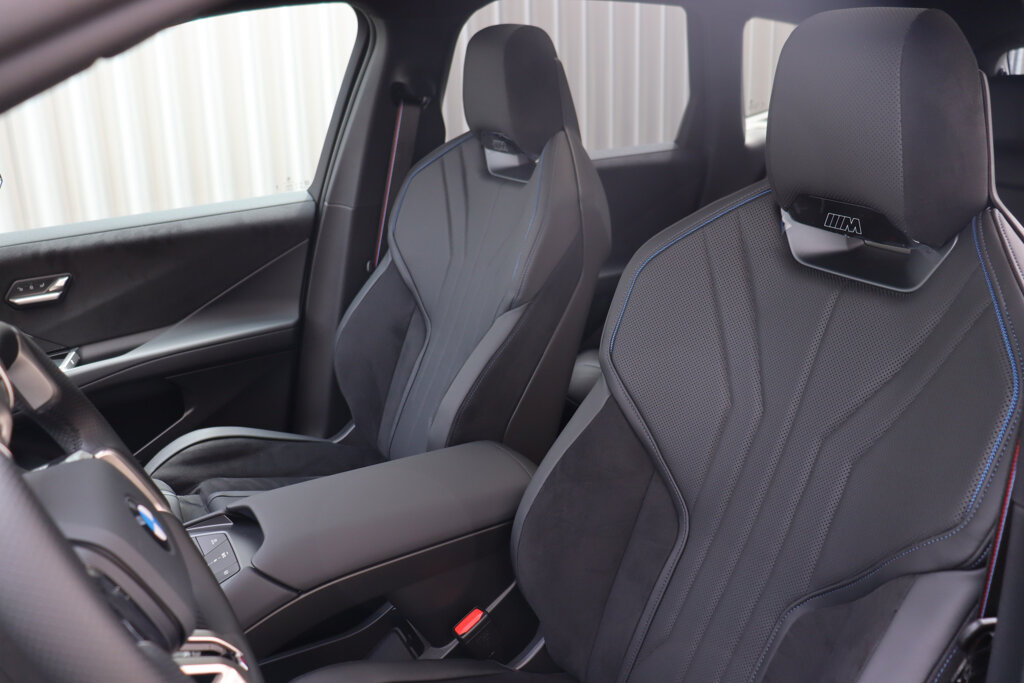 BMW iX3 10