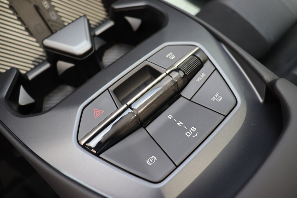 BMW iX3 14