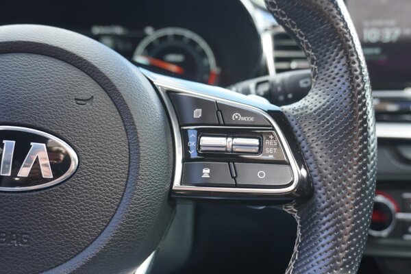 cruise control adaptief met Stop&Go en stuurhulp cruise control adaptief met Stop&Go en stuurhulp