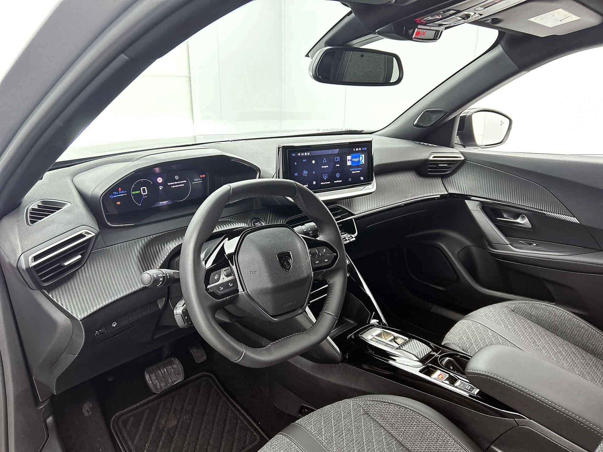 Peugeot e-2008