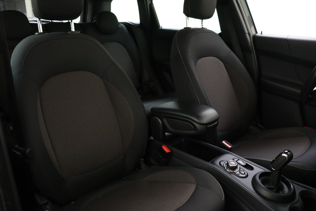 MINI Countryman 17