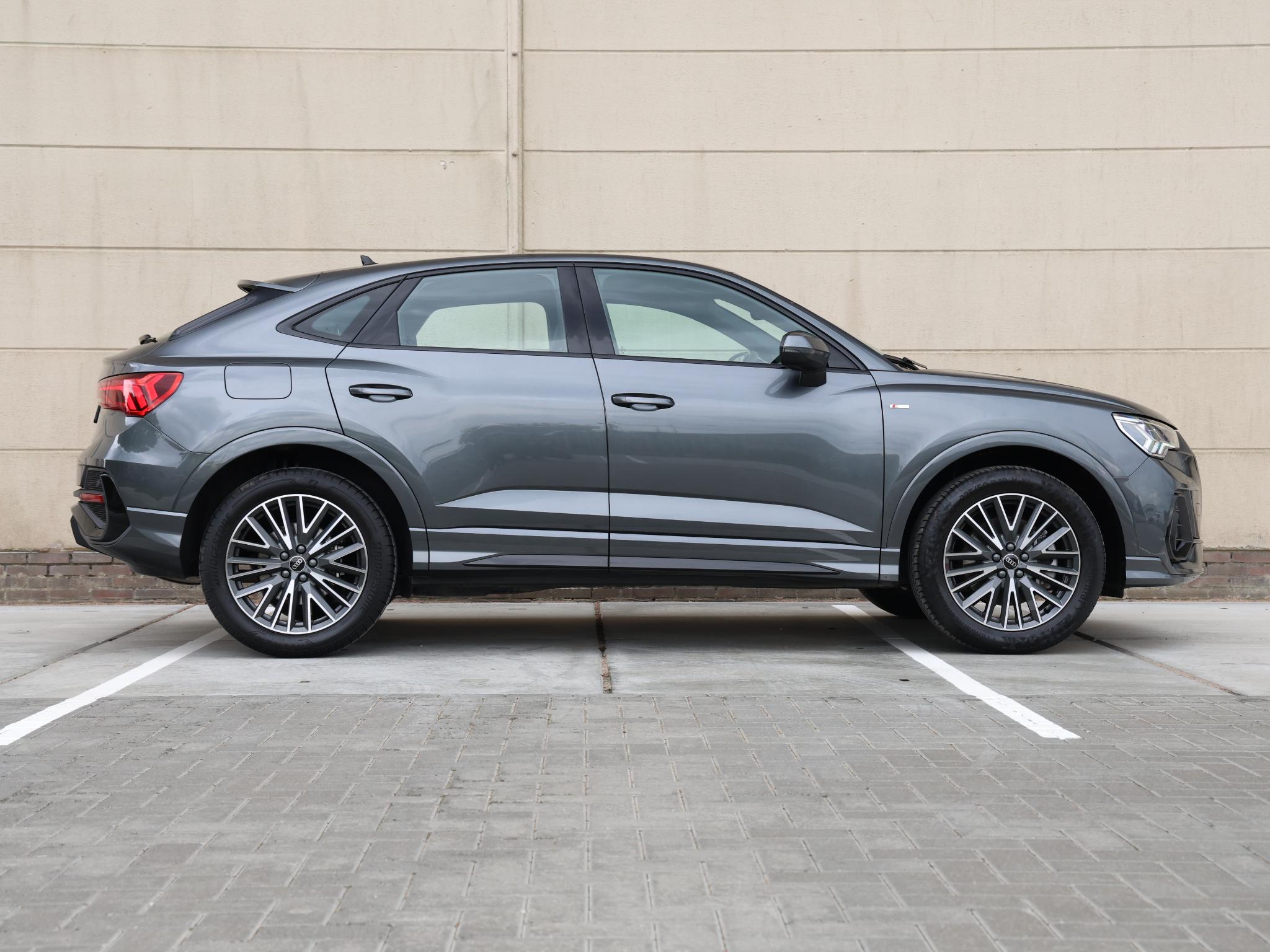 Audi Q3 Sportback 45 TFSI e S Edition - Afbeelding 2