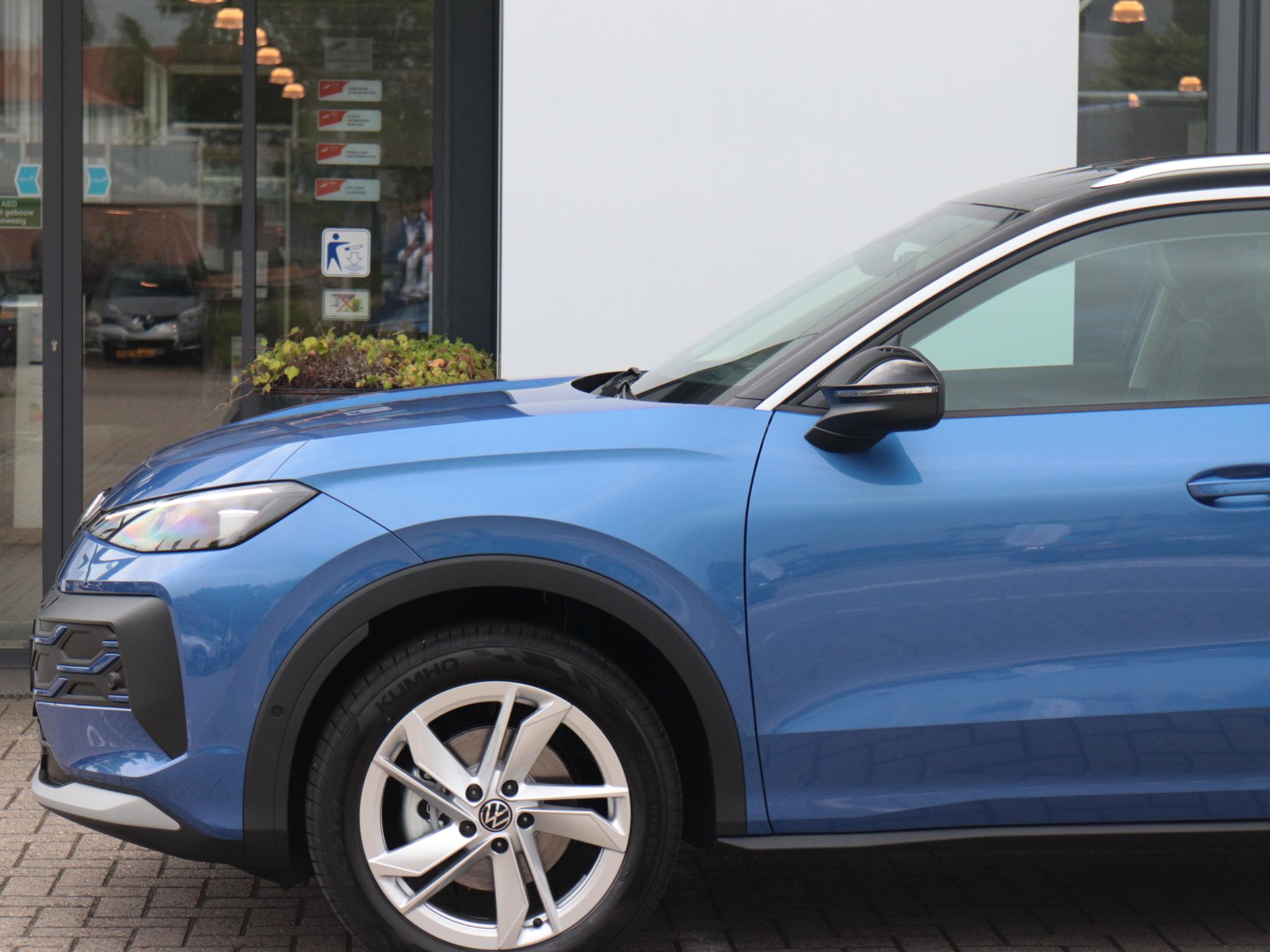 Volkswagen T-Roc Style First Edition 1.5 eTSI 85 kW / 116 PK SUV 7 - Afbeelding 2