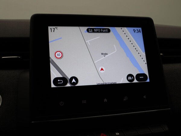 EASY LINK multimedia- en navigatiesysteem met 7" touchscreen EASY LINK multimedia- en navigatiesysteem met 7" touchscreen
