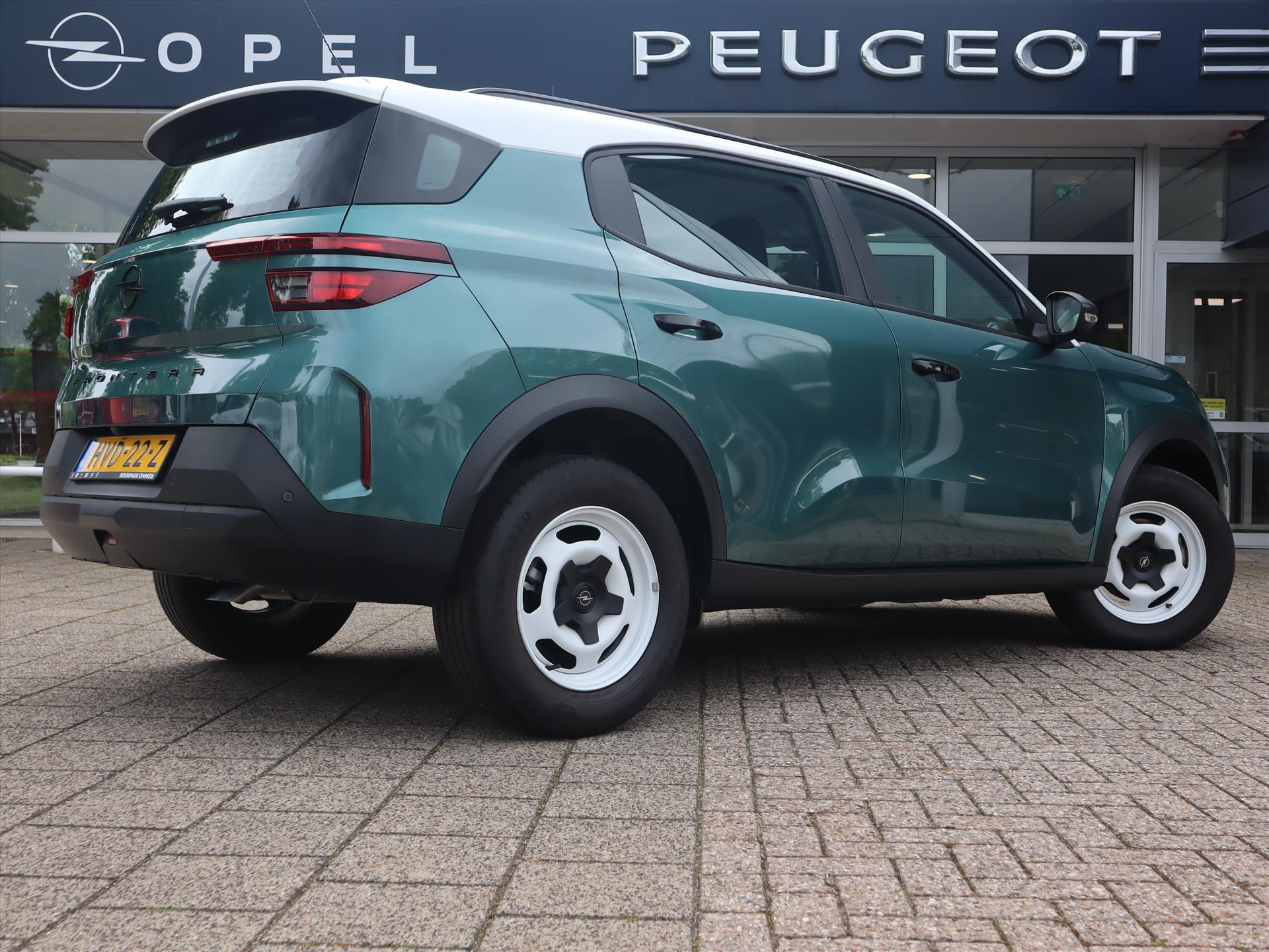 Opel Frontera Edition 1.2 Turbo Hybrid 145pk eDCT automaat, Rijklaarprijs, Navigatie Camera Stoel-, stuur- en voorruitverwarming - Afbeelding 4