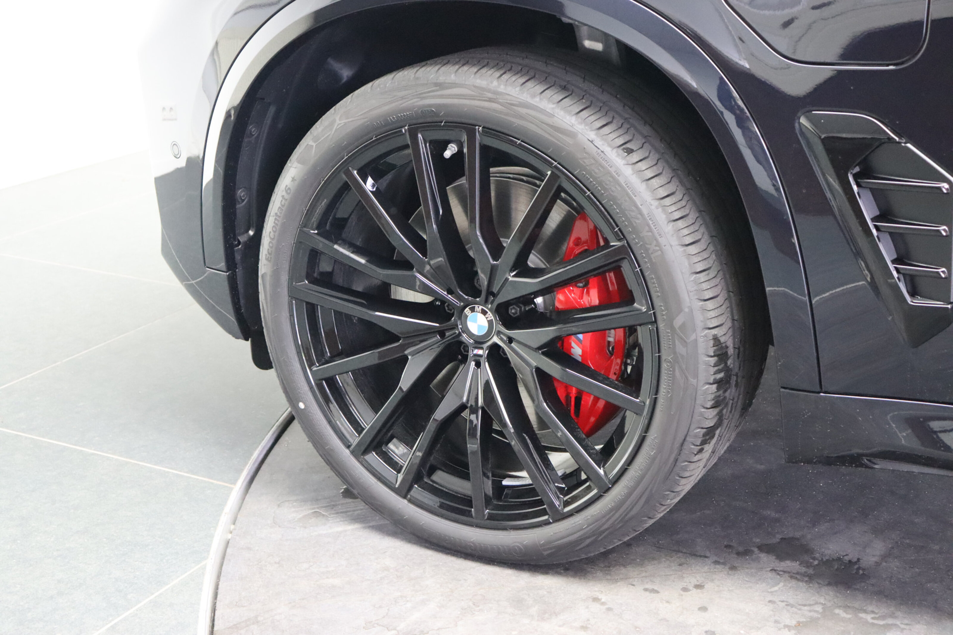 BMW X5 8