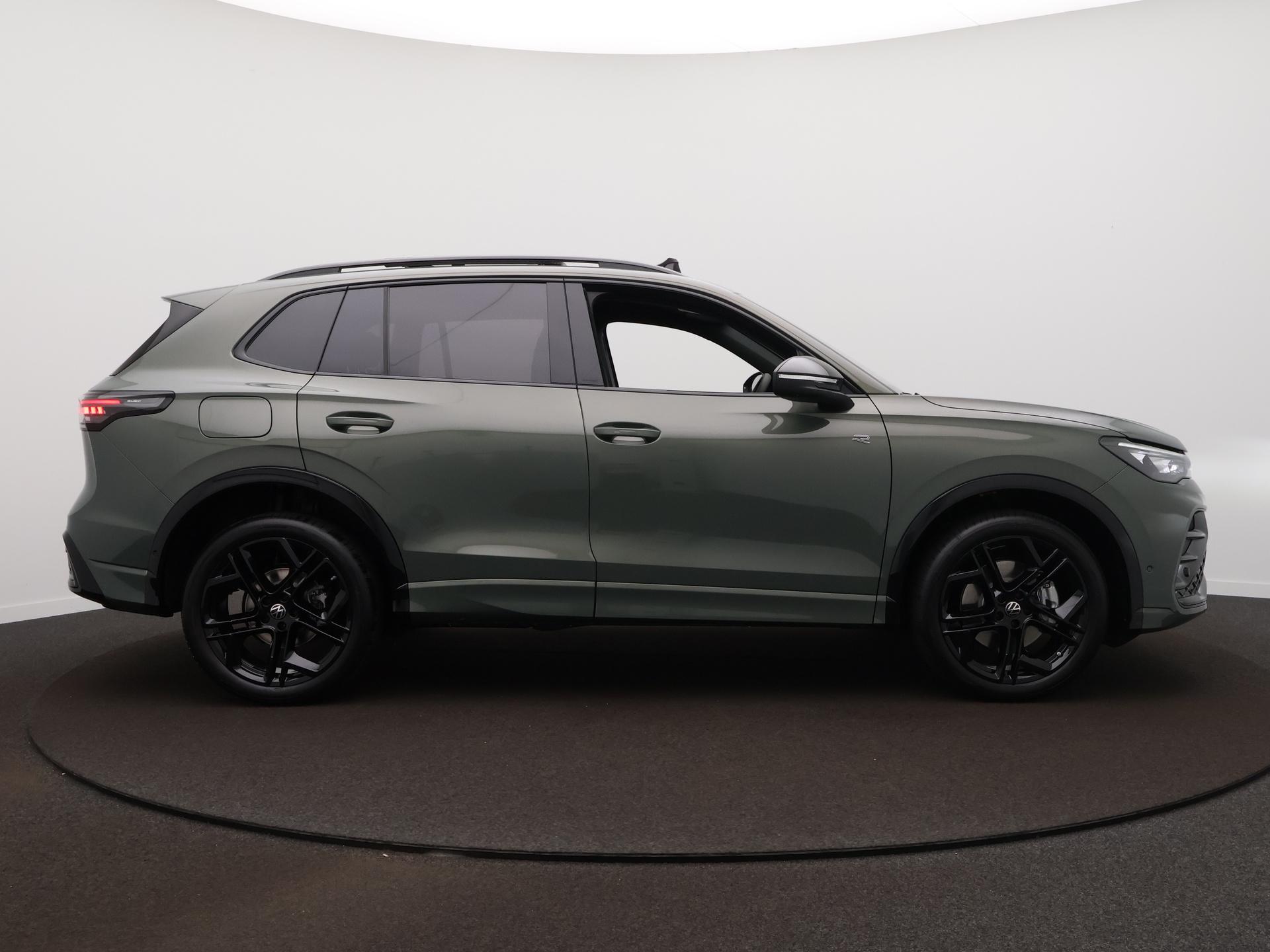 Volkswagen Tiguan R-Line Edition 1.5 eHybrid 150 kW / 204 PK SUV 6 v - Afbeelding 4