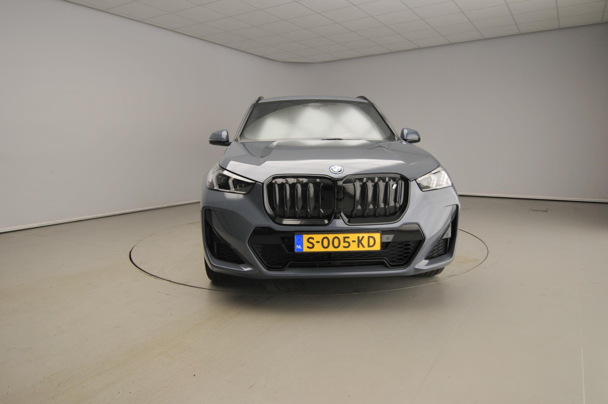 BMW iX1 xDrive30 - Afbeelding 5