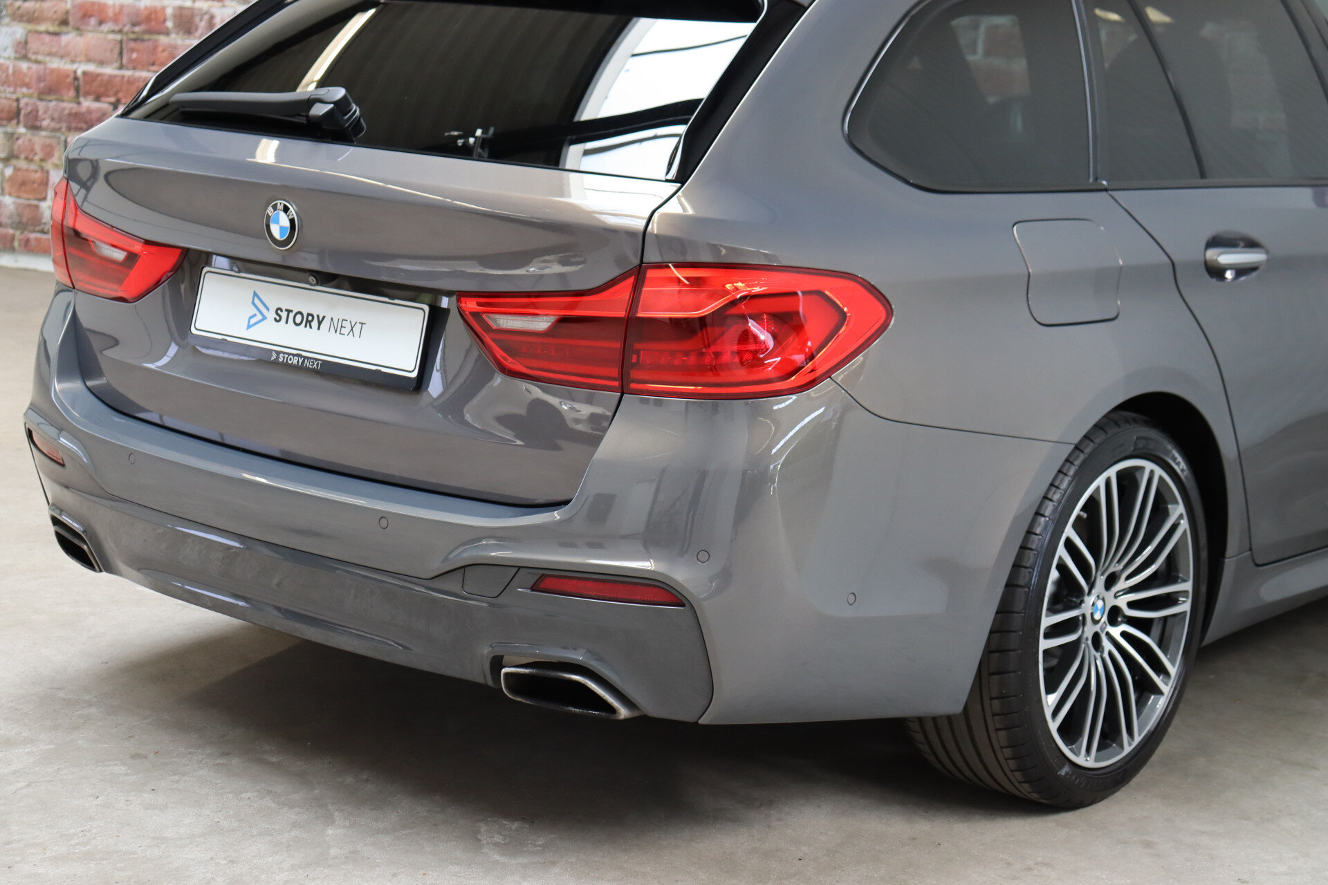 BMW 5 Serie Touring 530i xDrive High Executive M Sport Pakket Automaat - Afbeelding 5
