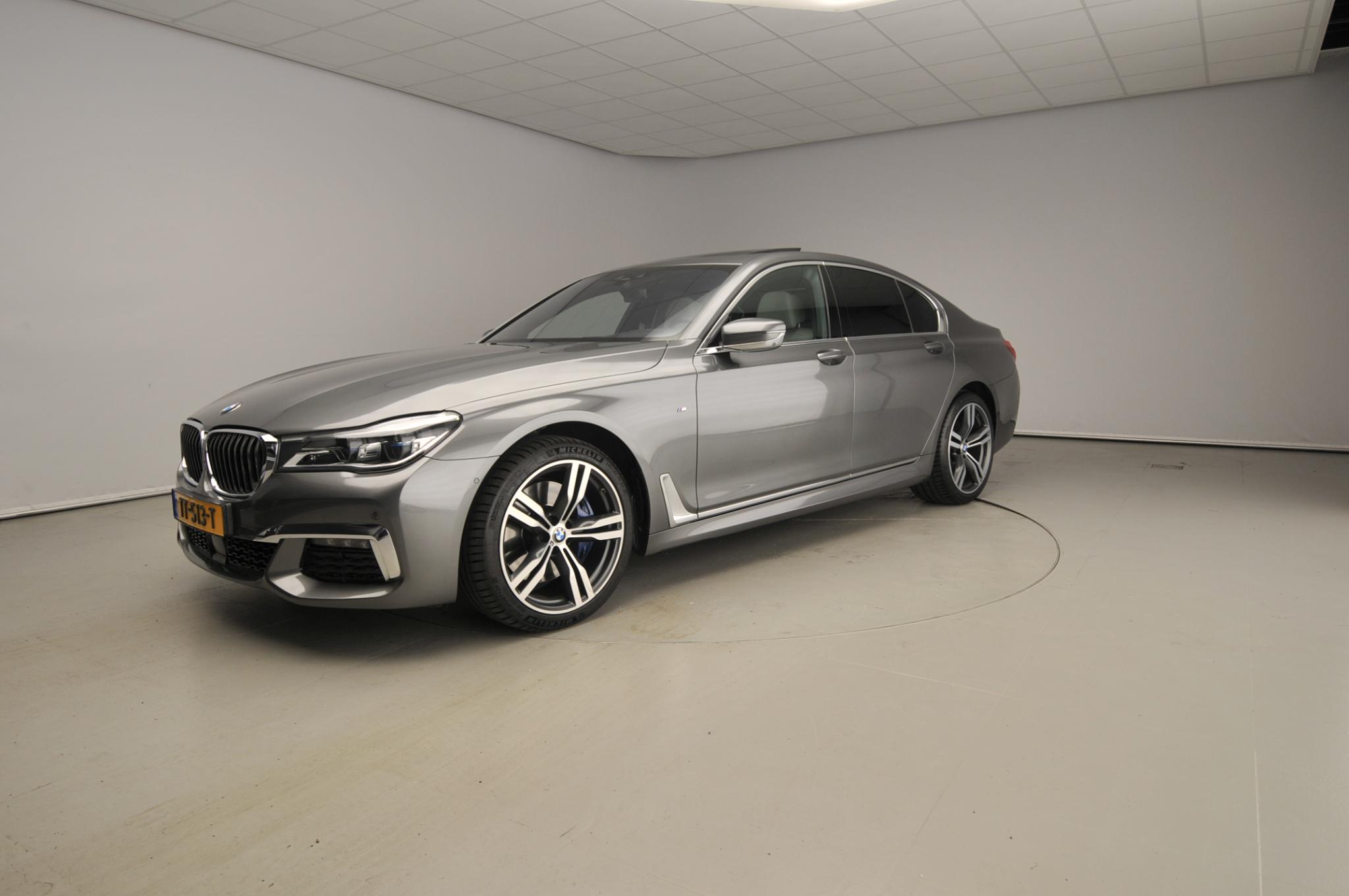 BMW 7 Serie 730d xDrive - Afbeelding 1
