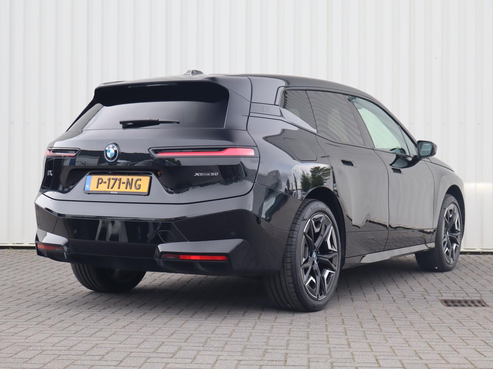 BMW iX xDrive50 524pk High Executive 112 kWh - Afbeelding 2