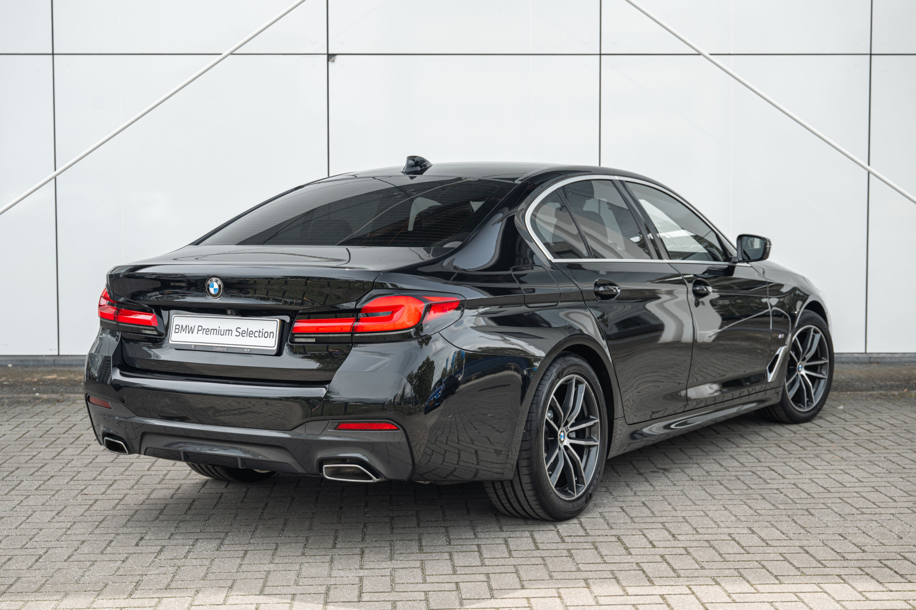 BMW 5 Serie 520i High Executive M Sport Automaat