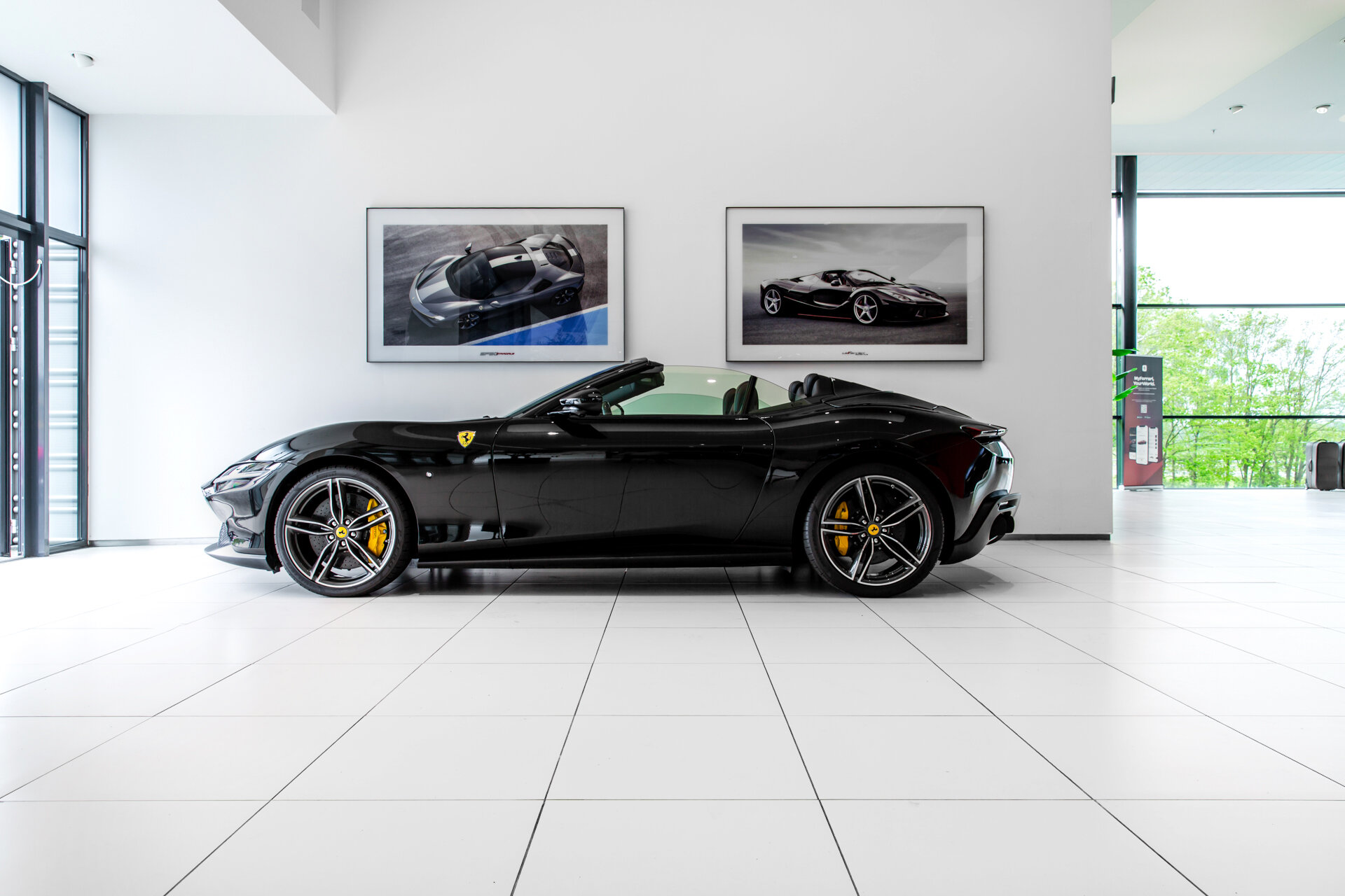 Ferrari Roma Spider ~Ferrari Munsterhuis~